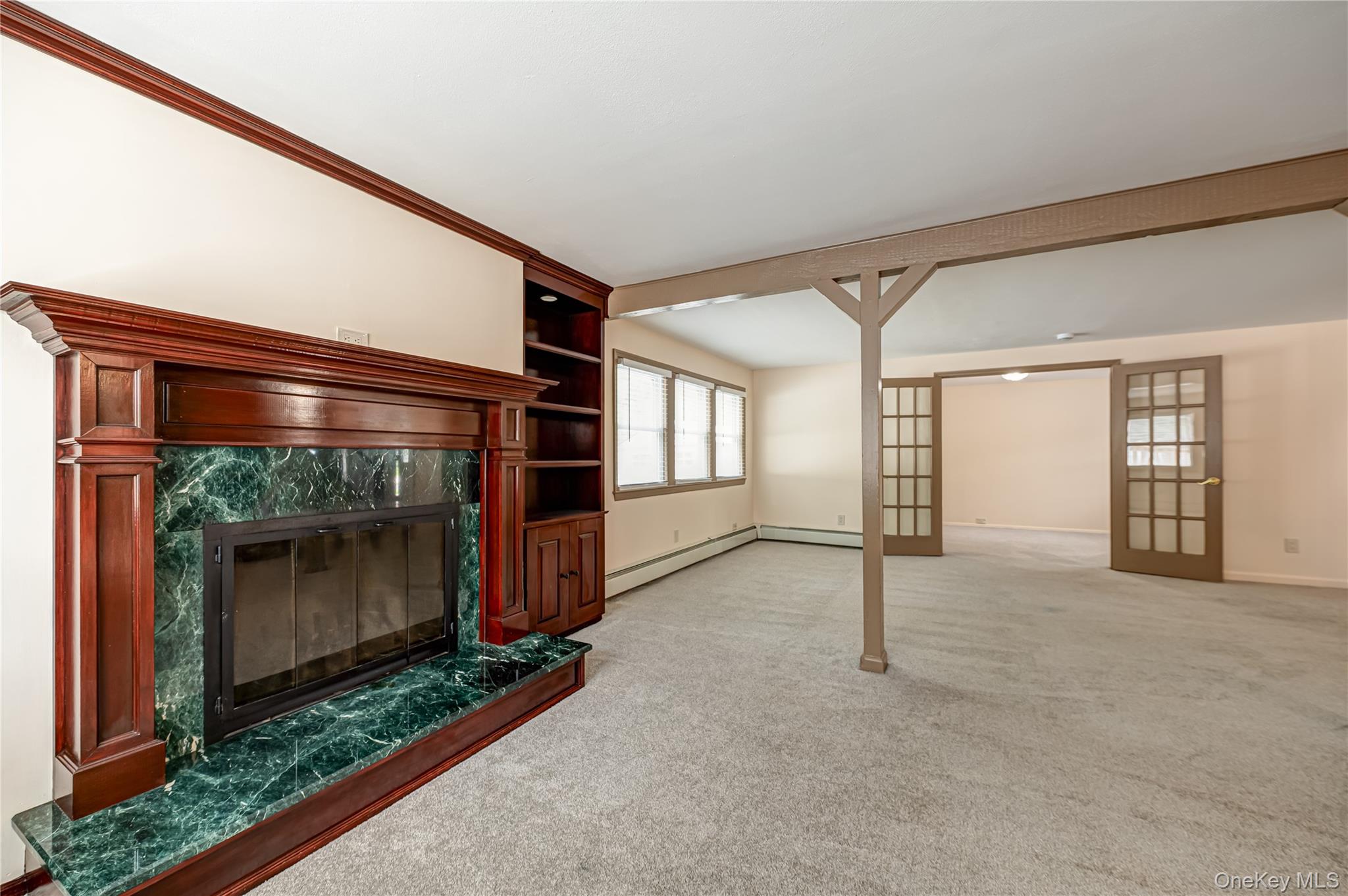  16 Sussex Lane, Lake Grove, NY, 11755 - 物件實景