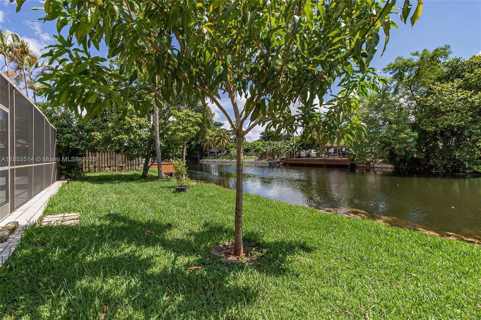 Hialeah, Florida, 33015, United States, 4 Bedrooms Bedrooms, ,3 BathroomsBathrooms,Residential,For Sale,1918630