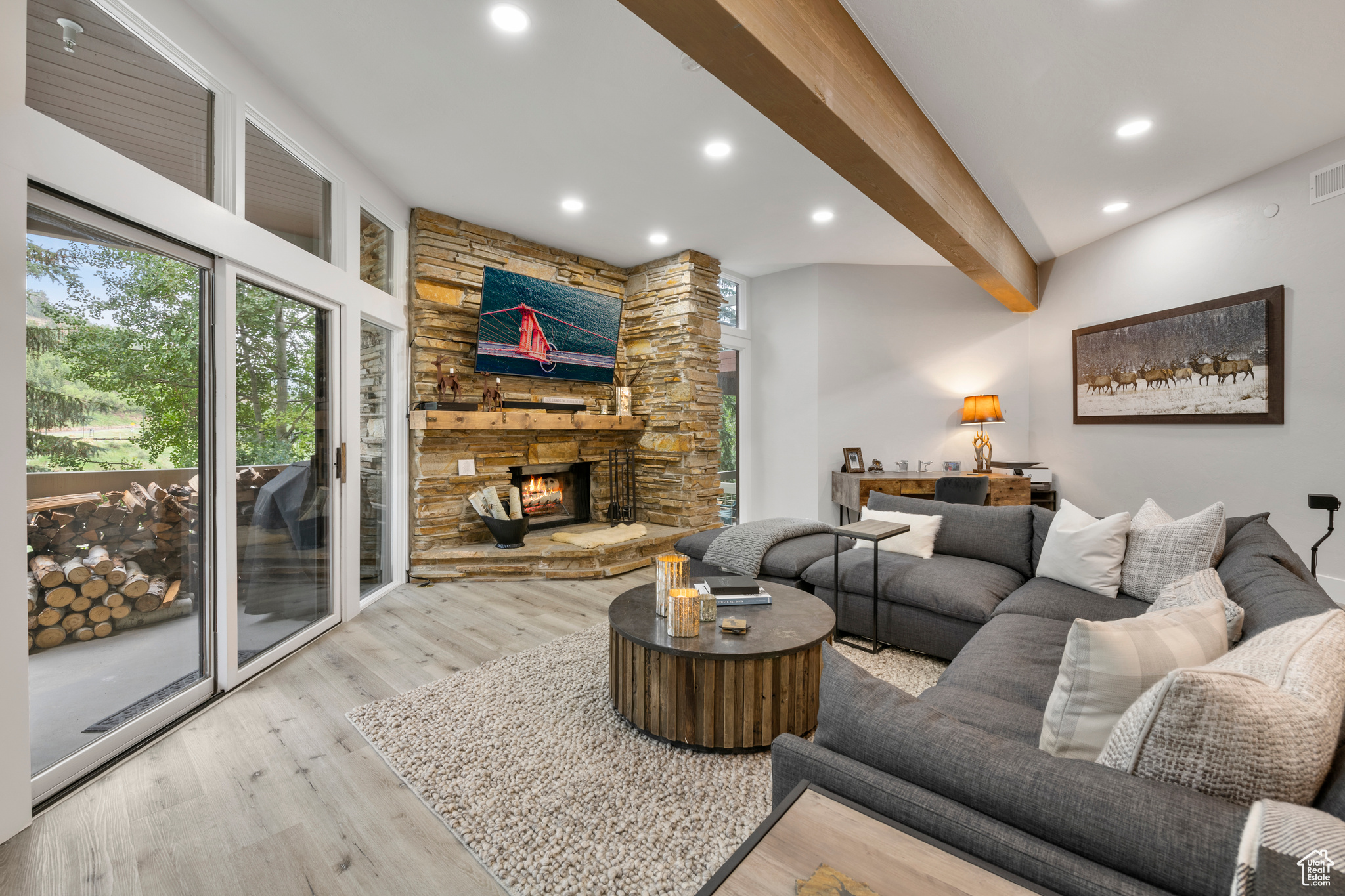 Park City, Utah, 84060, United States, 2 Bedrooms Bedrooms, ,3 BathroomsBathrooms,Residential,For Sale,1900952