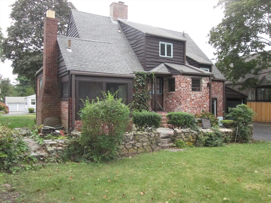 Melrose, Massachusetts, 02176, United States, 4 Bedrooms Bedrooms, ,2 BathroomsBathrooms,Residential,For Sale,1950992