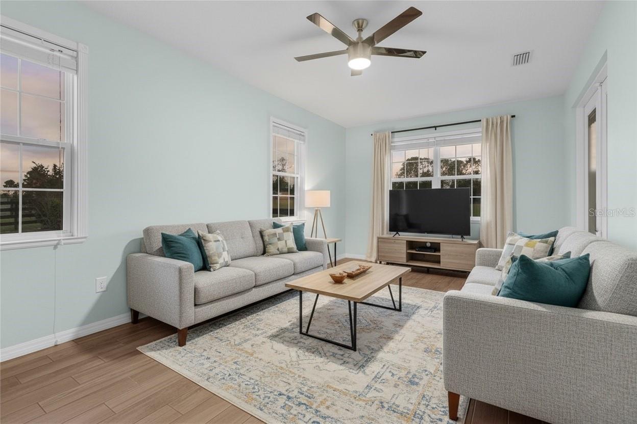 WEIRSDALE, Florida, 32195, United States, 5 Bedrooms Bedrooms, ,3 BathroomsBathrooms,Residential,For Sale,1979385