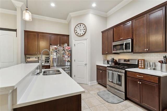 Madisonville, Louisiana, 70447, United States, 5 Bedrooms Bedrooms, ,3 BathroomsBathrooms,Residential,For Sale,1998528