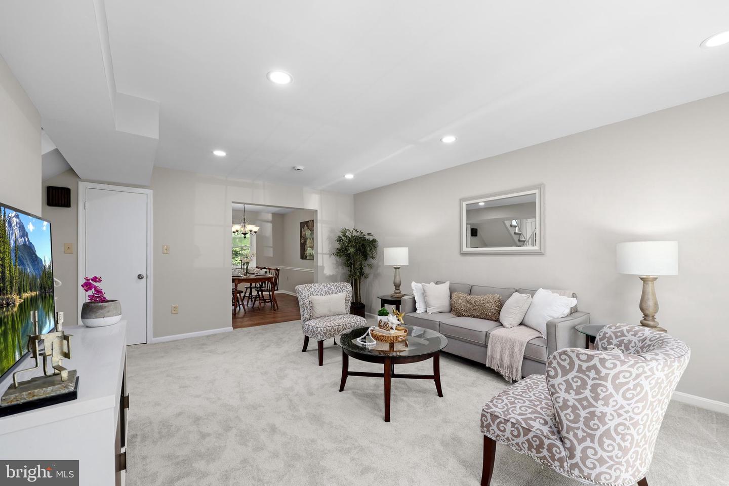 Springfield, Virginia, 22153, United States, 4 Bedrooms Bedrooms, ,4 BathroomsBathrooms,Residential,For Sale,1917317