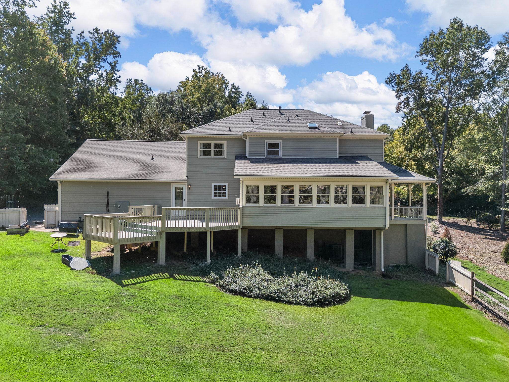 Spartanburg, South Carolina, 29301, United States, 4 Bedrooms Bedrooms, ,3 BathroomsBathrooms,Residential,For Sale,1947745