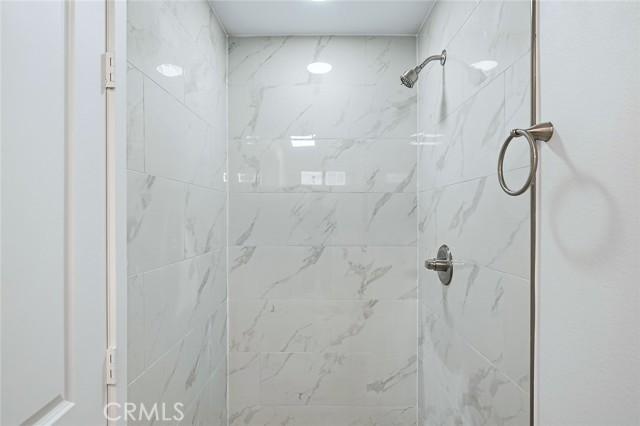 Los Angeles, California, 90011, United States, ,Residential,For Sale,1987008