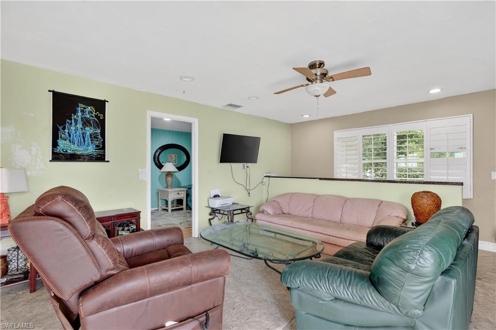 Marco Island, Florida, 34145, United States, 6 Bedrooms Bedrooms, ,4 BathroomsBathrooms,Residential,For Sale,1941825