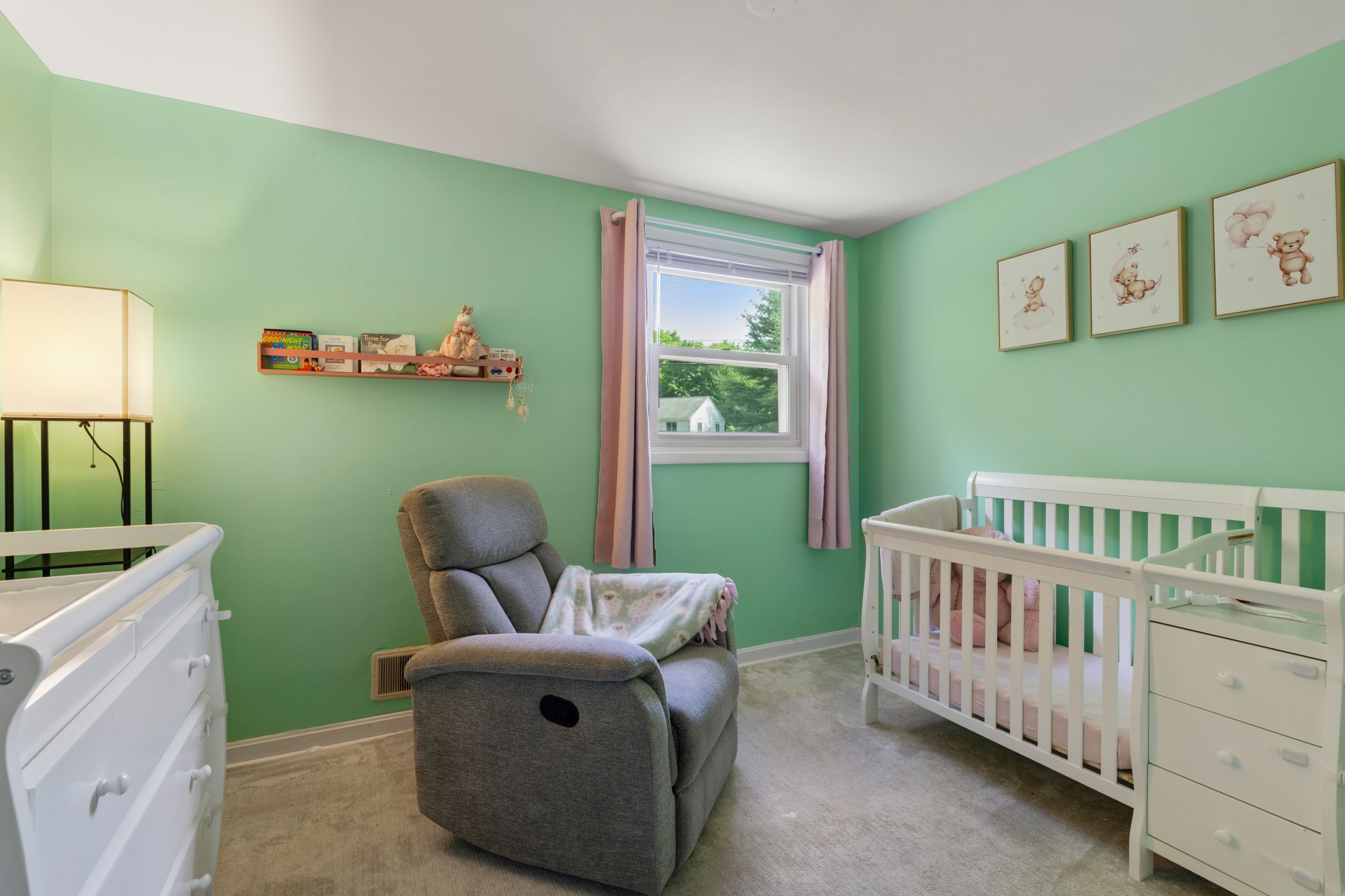  987 Pleasant Street, Framingham, MA, 01701 - 物件實景