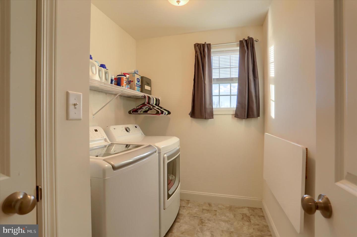 Etters, Pennsylvania, 17319, United States, 5 Bedrooms Bedrooms, ,4 BathroomsBathrooms,Residential,For Sale,1992939