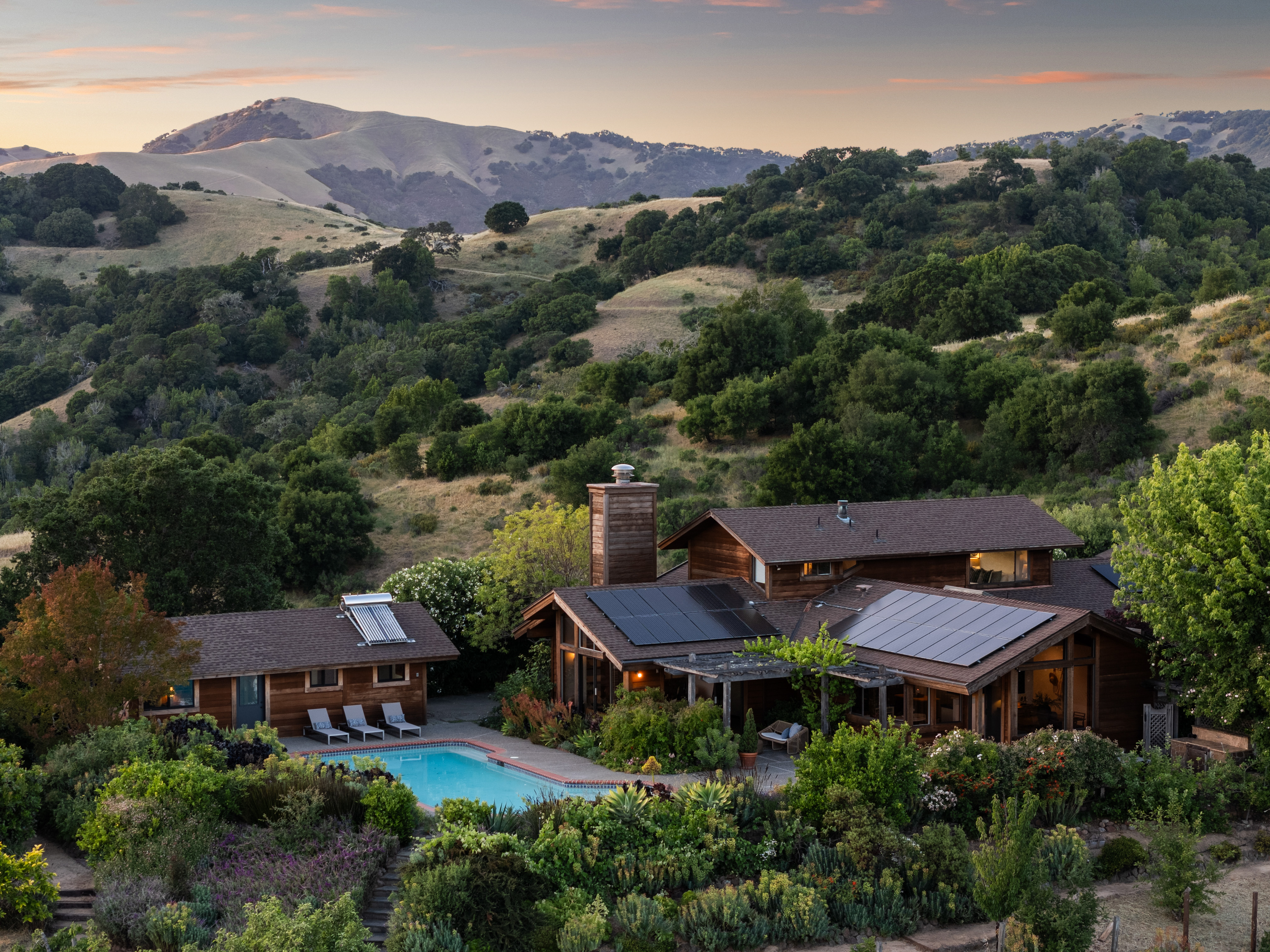  Secluded San Anselmo Estate With 270 Degree Panoramic Views On Almost Four Acres - 物件實景