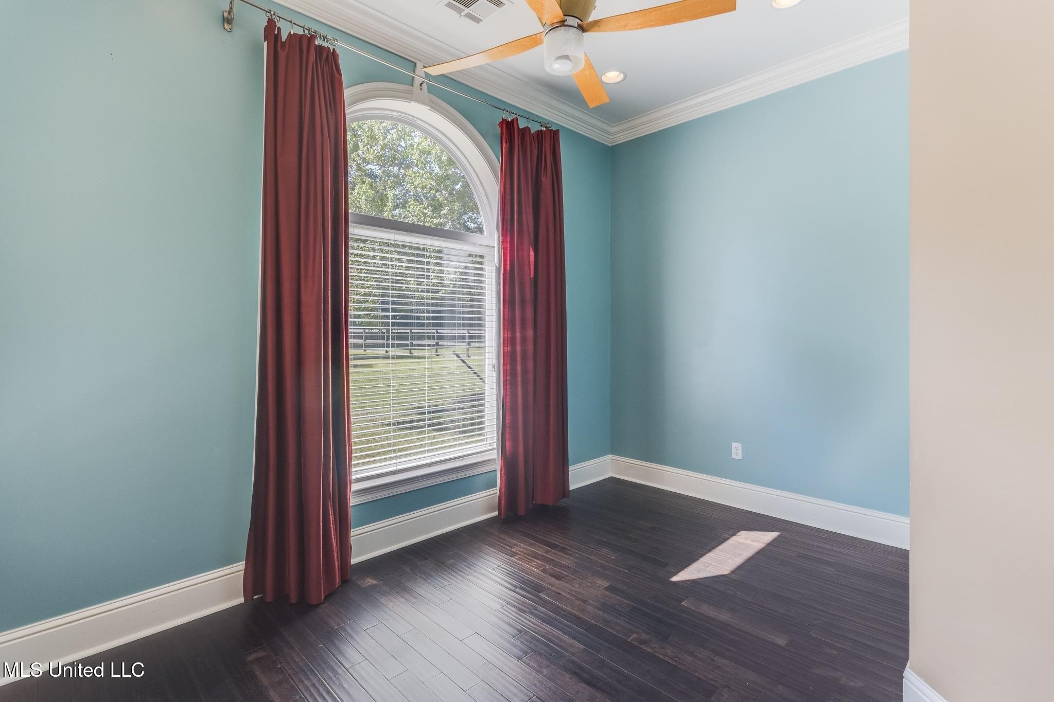 Pass Christian, Mississippi, 39571, United States, 3 Bedrooms Bedrooms, ,4 BathroomsBathrooms,Residential,For Sale,1981378