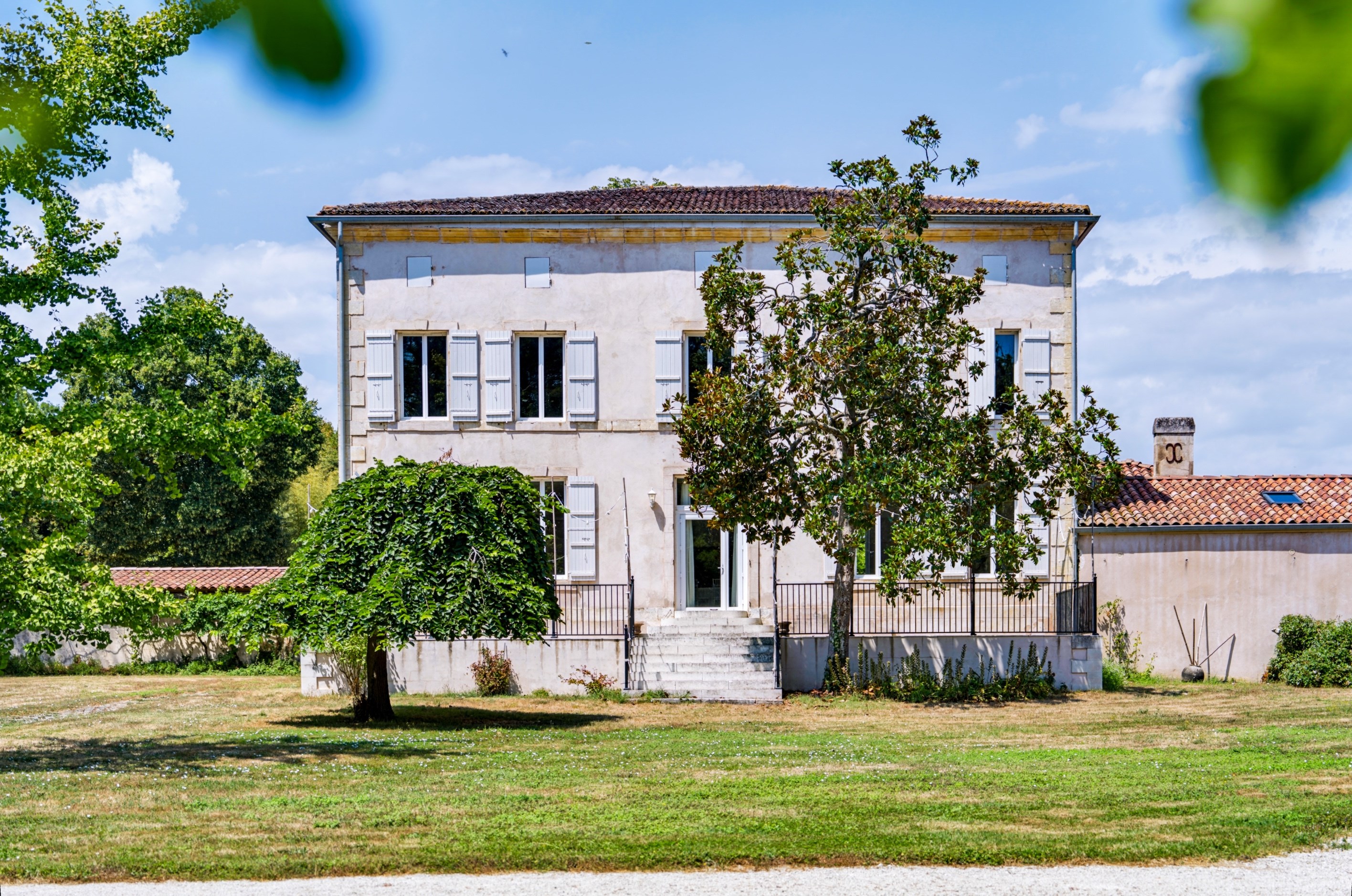  The privilege of a centuries-old estate, the elegance of a refined way of life,… - 物件實景