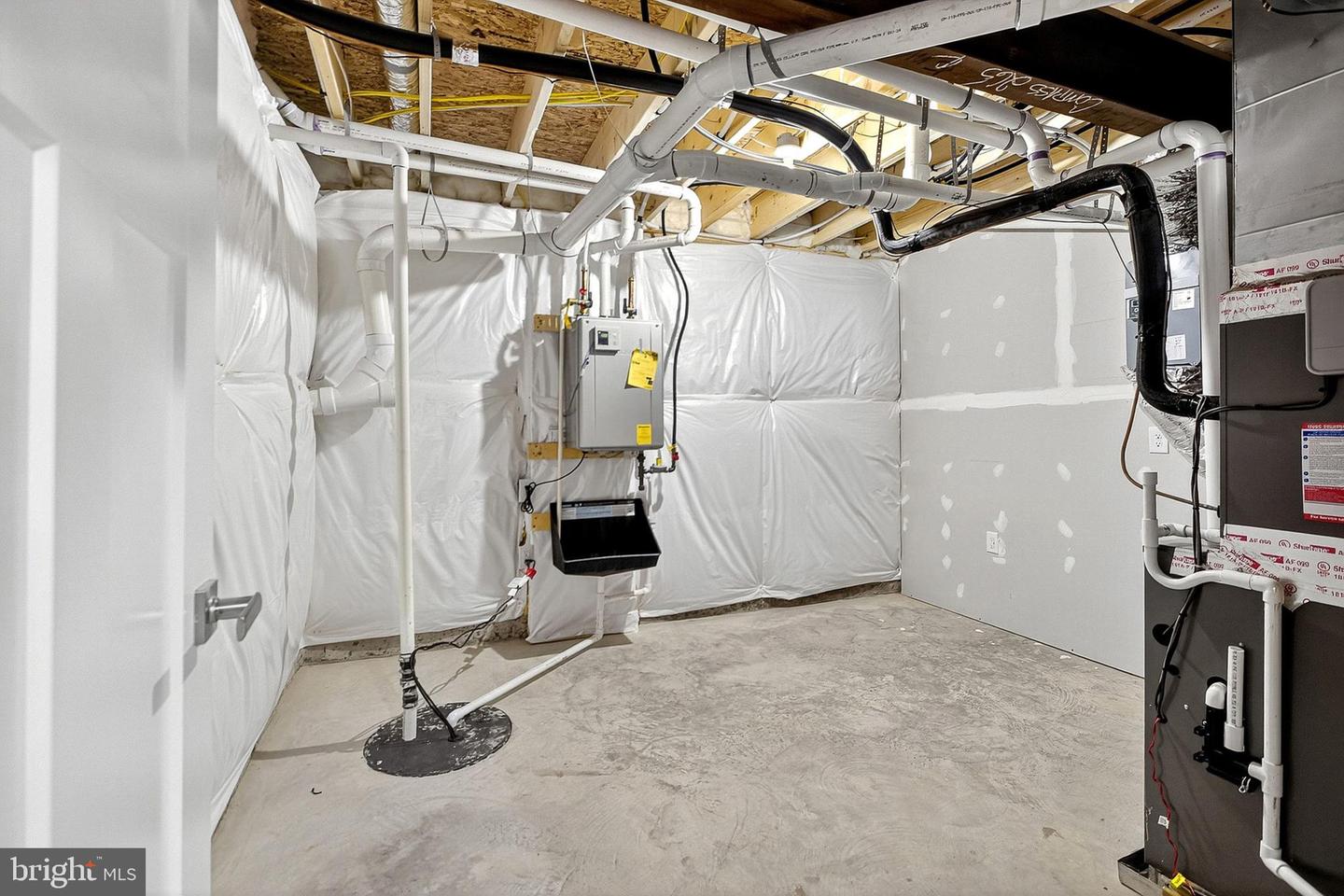 LEWES, Delaware, 19958, United States, 3 Bedrooms Bedrooms, ,4 BathroomsBathrooms,Residential,For Sale,1988881