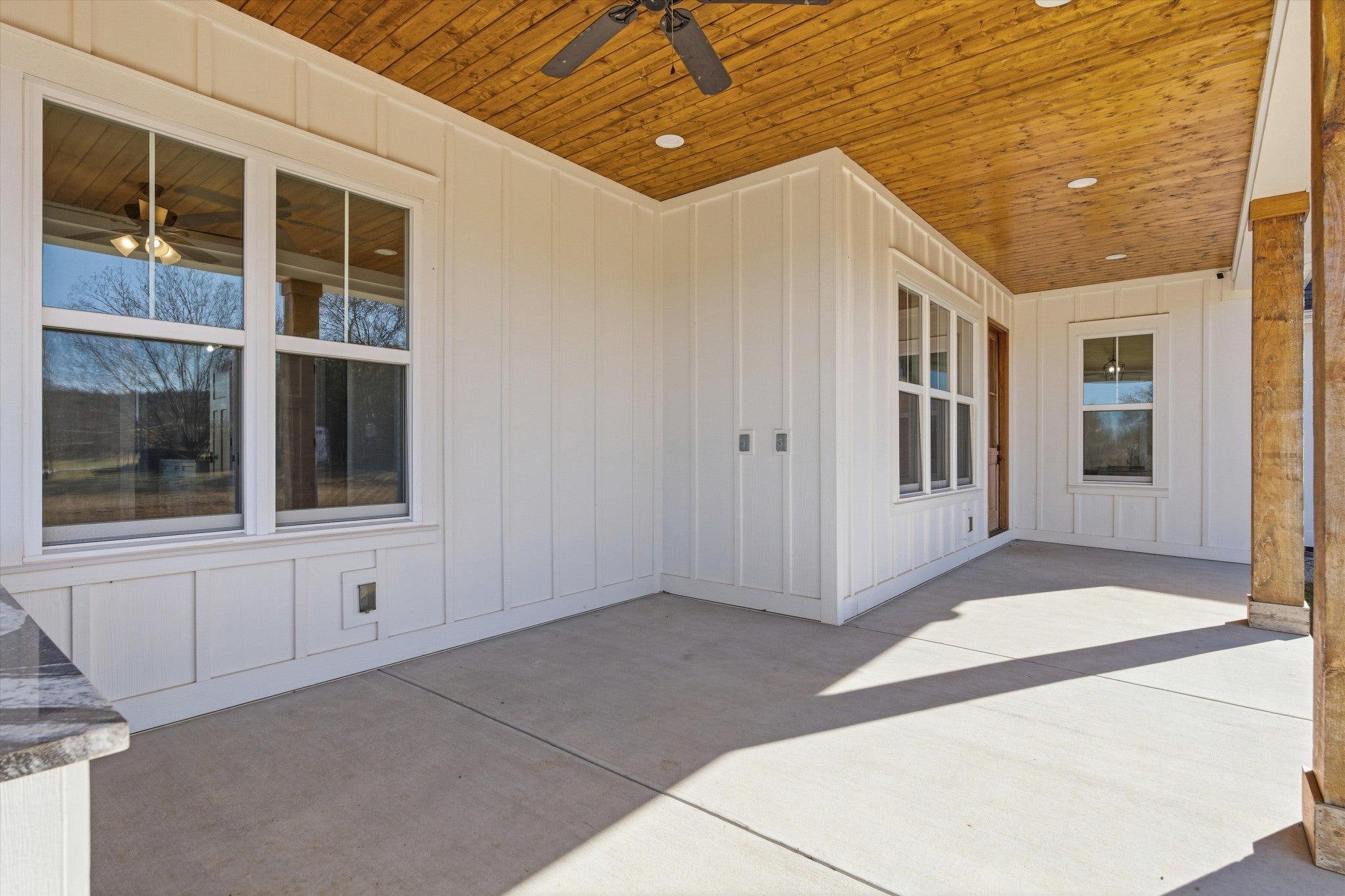 McMinnville, Tennessee, 37110, United States, 3 Bedrooms Bedrooms, ,2 BathroomsBathrooms,Residential,For Sale,2006562