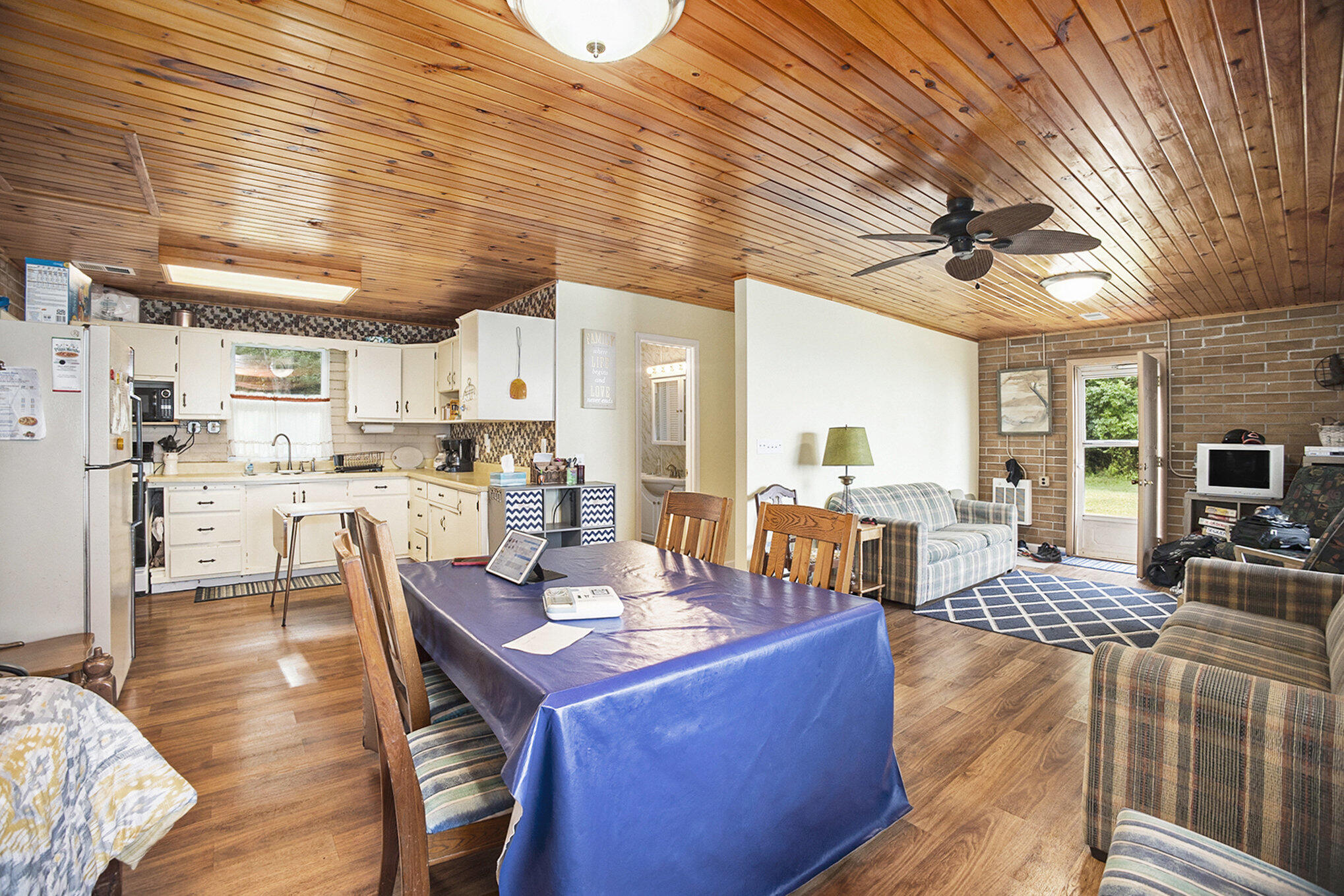 Fennville, Michigan, 49408, United States, 1 Bedroom Bedrooms, ,1 BathroomBathrooms,Residential,For Sale,1976212