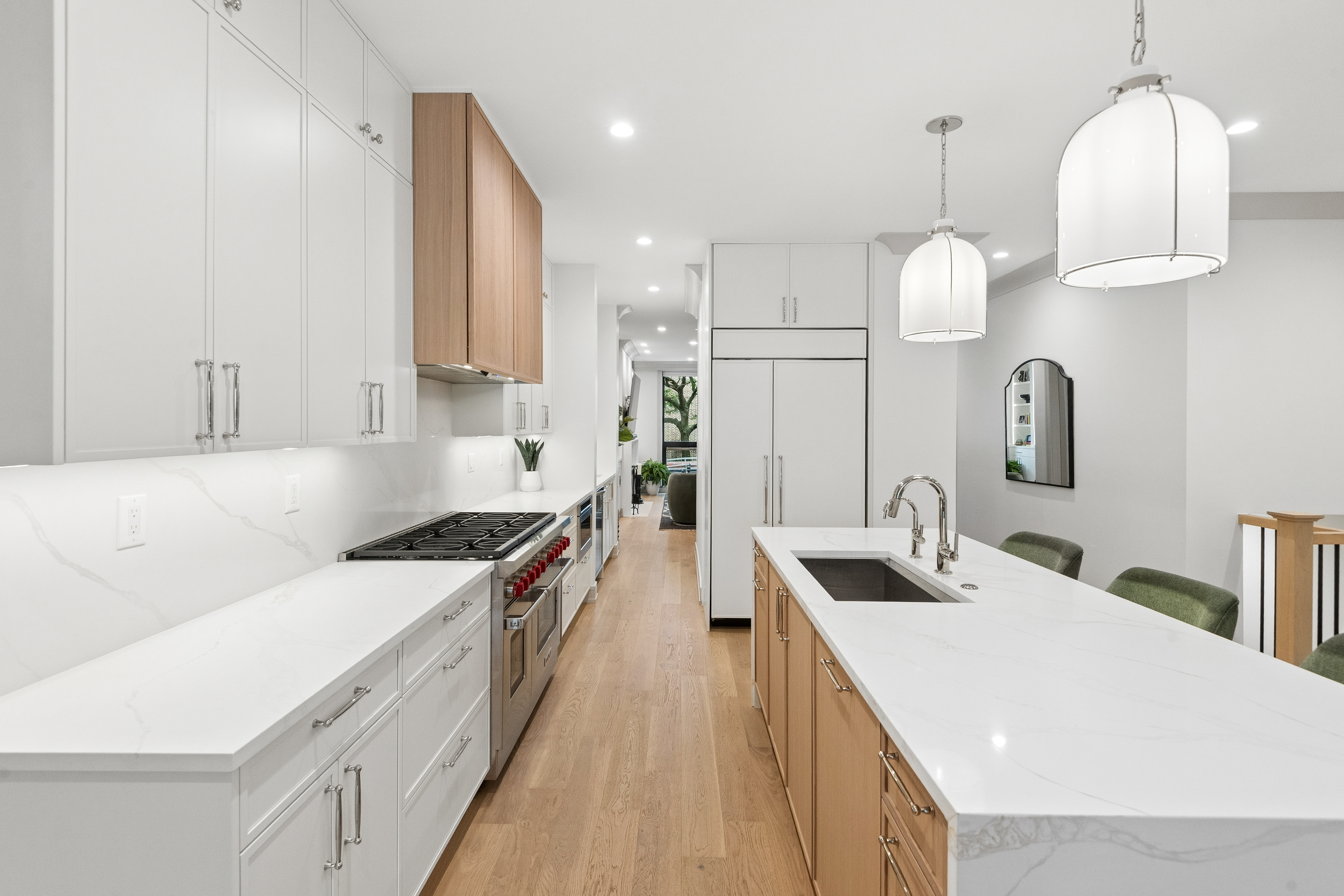  Welcome to this Exceptional Duplex Residence in theHheart of Lincoln Park - 物件實景