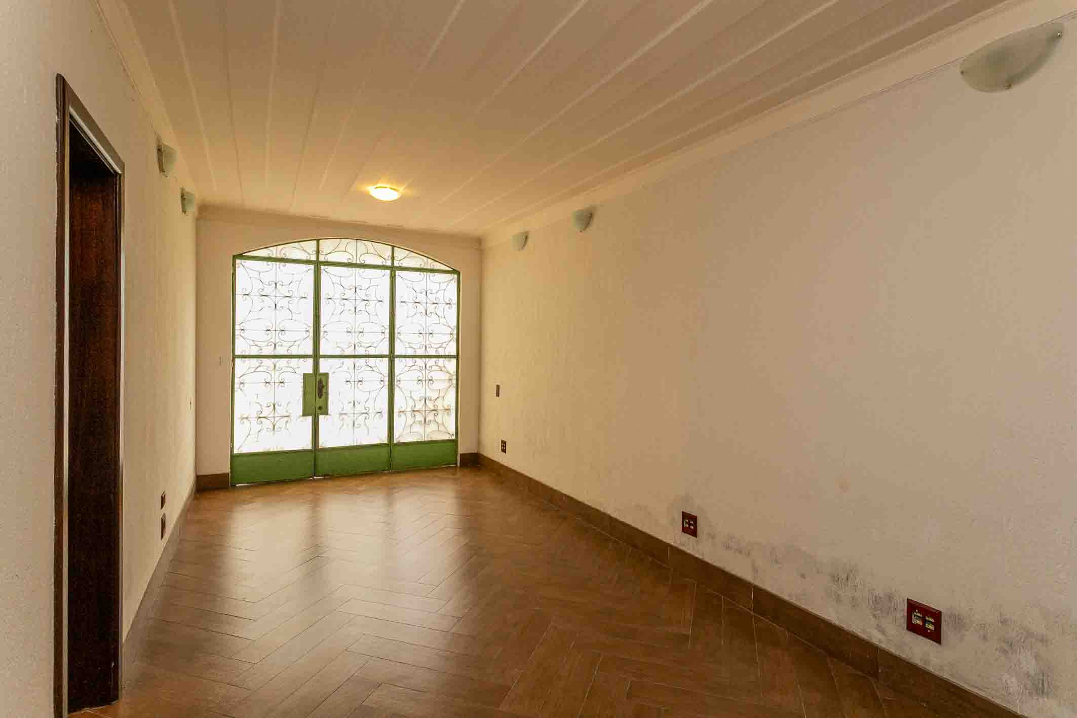  Residence on a quiet street with expansion potential - 物件實景