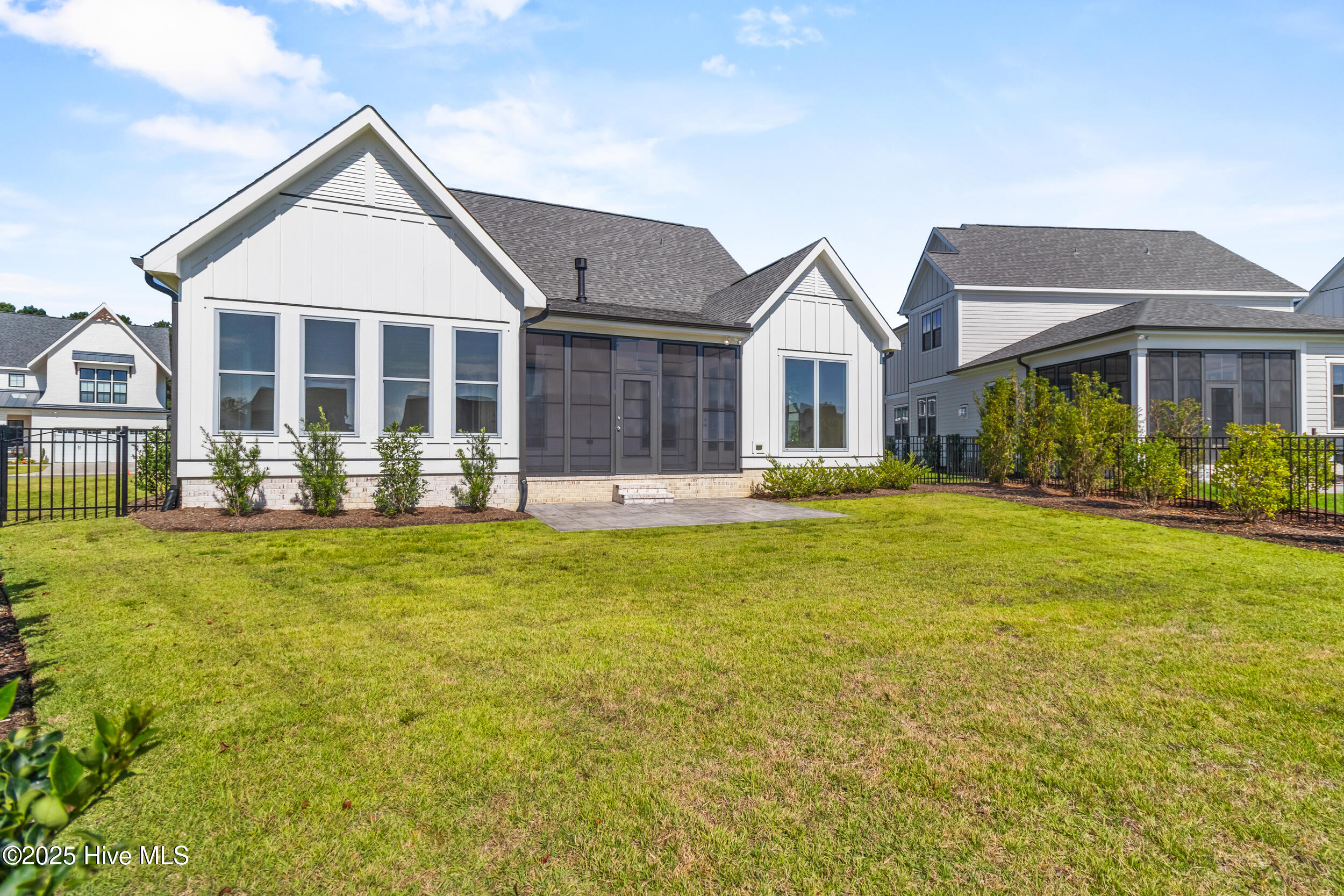 Wilmington, North Carolina, 28411, United States, 4 Bedrooms Bedrooms, ,4 BathroomsBathrooms,Residential,For Sale,1991121