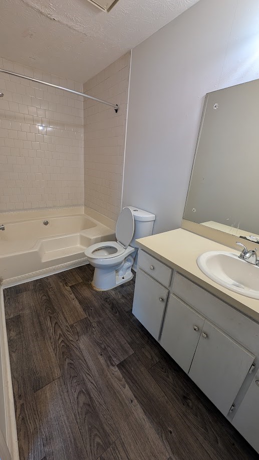 Columbus, Georgia, 31909, United States, 10 Bedrooms Bedrooms, ,8 BathroomsBathrooms,Residential,For Sale,1931089