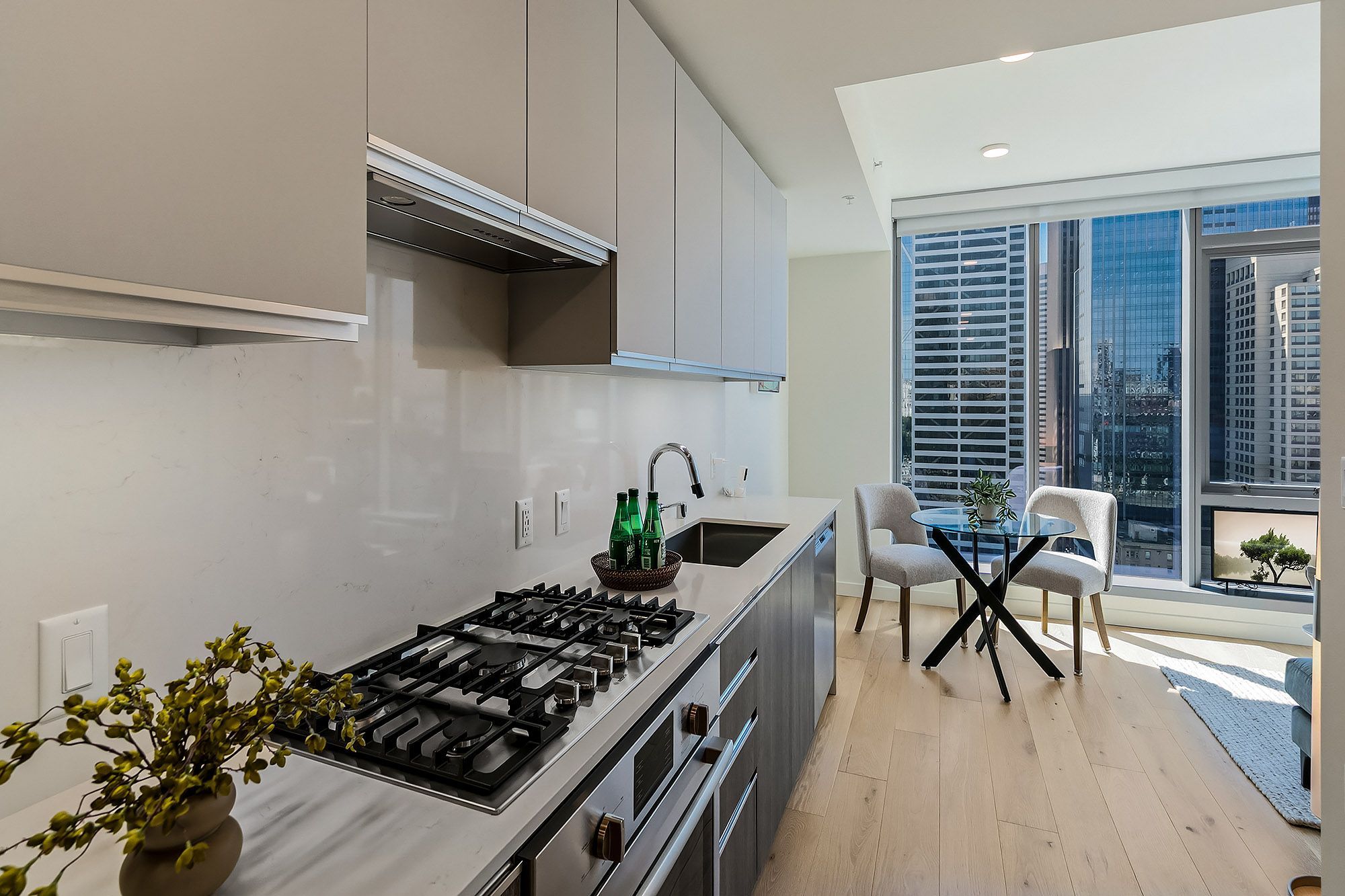  800 Columbia Street #1801 , Seattle, WA 98104 - 物件實景