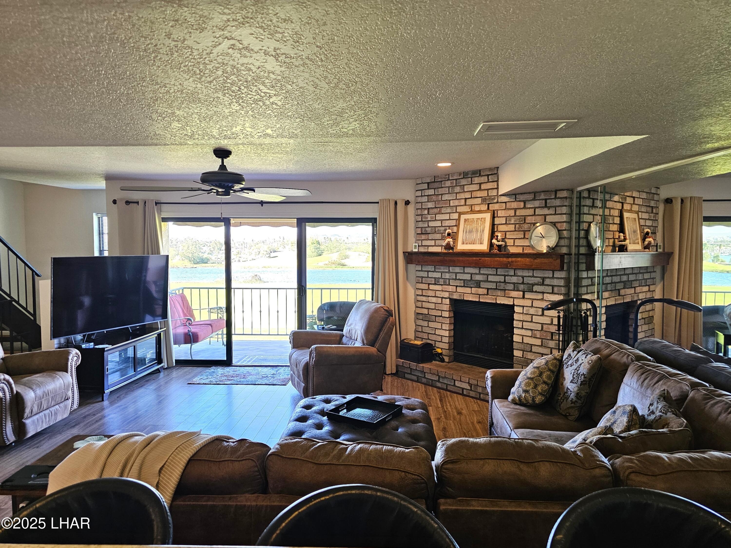 Lake Havasu City, Arizona, 86403, United States, 2 Bedrooms Bedrooms, ,3 BathroomsBathrooms,Residential,For Sale,2001999