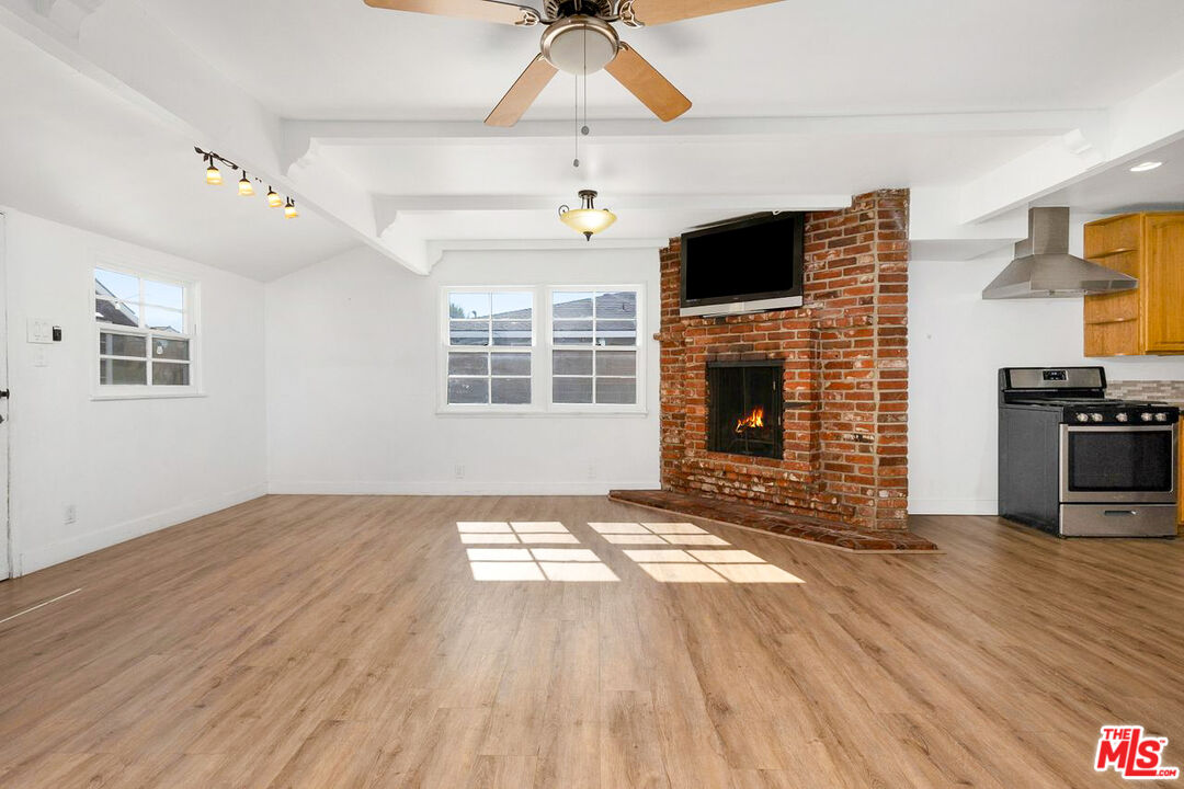 West Covina, California, 91791, United States, 4 Bedrooms Bedrooms, ,3 BathroomsBathrooms,Residential,For Sale,1989047