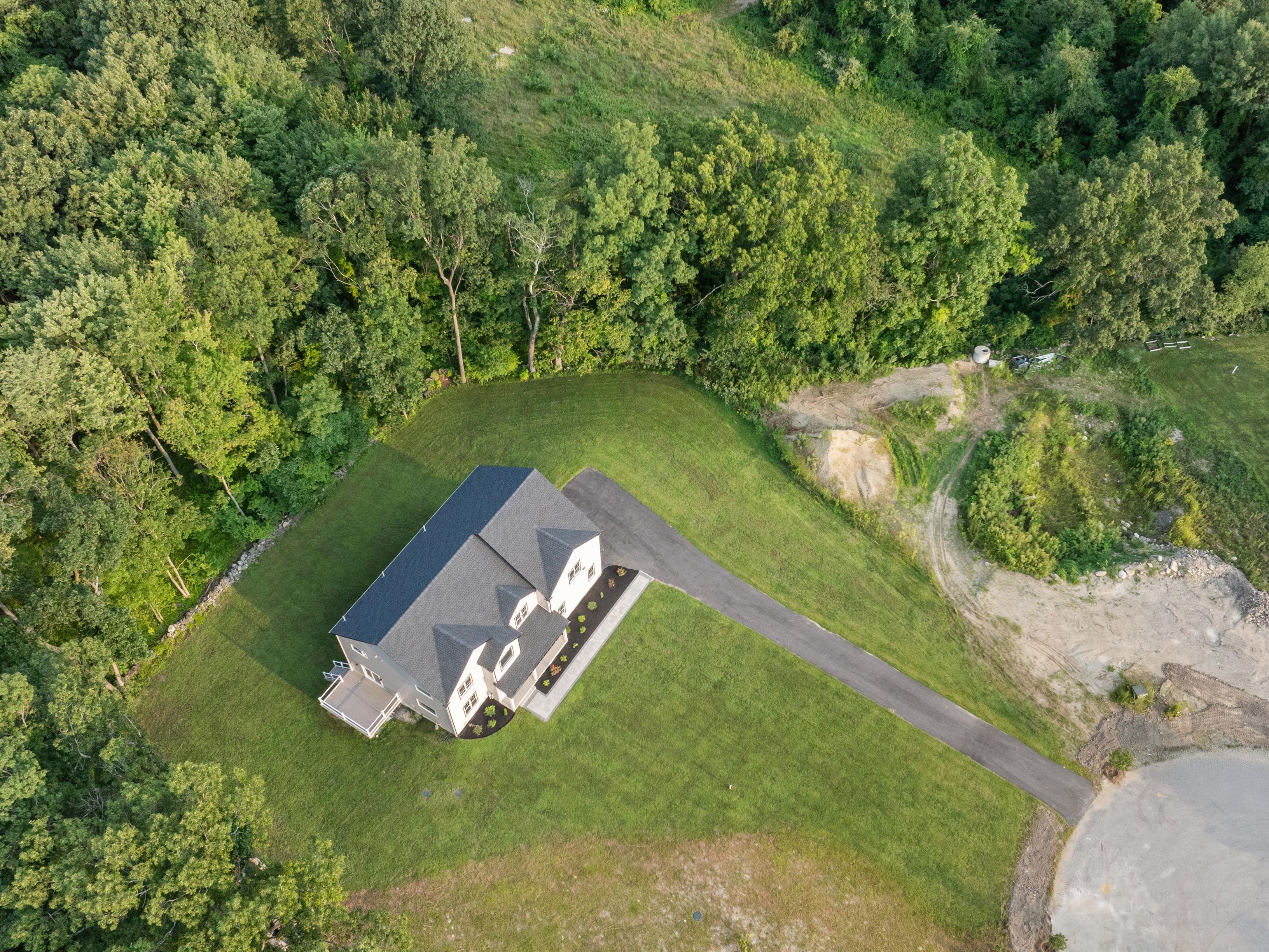  10 Falcon Drive, Shrewsbury, MA 01545 - 物件實景