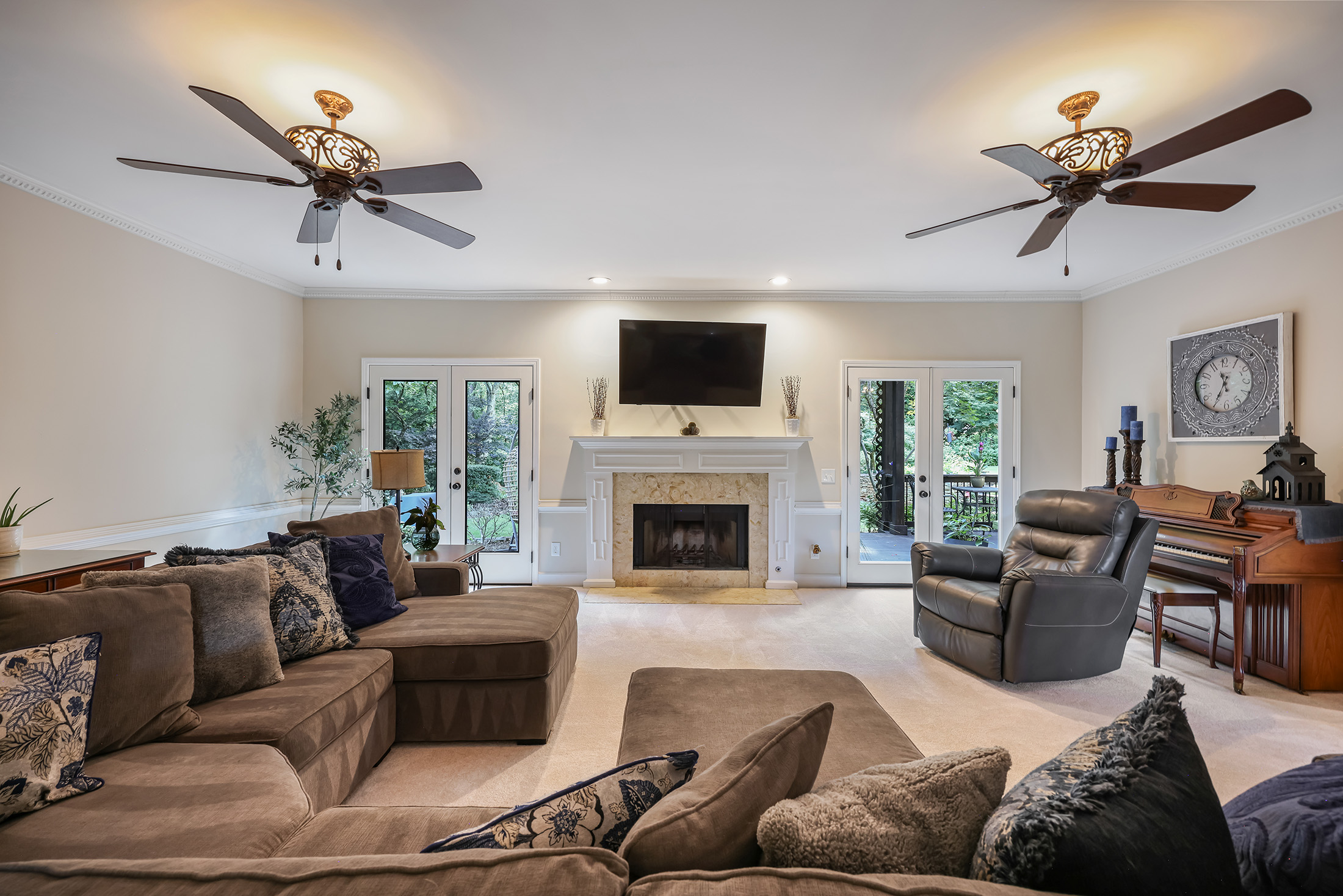  Beautifully Maintained Home in Highly Desirable Lee’s Crossing - 物件實景