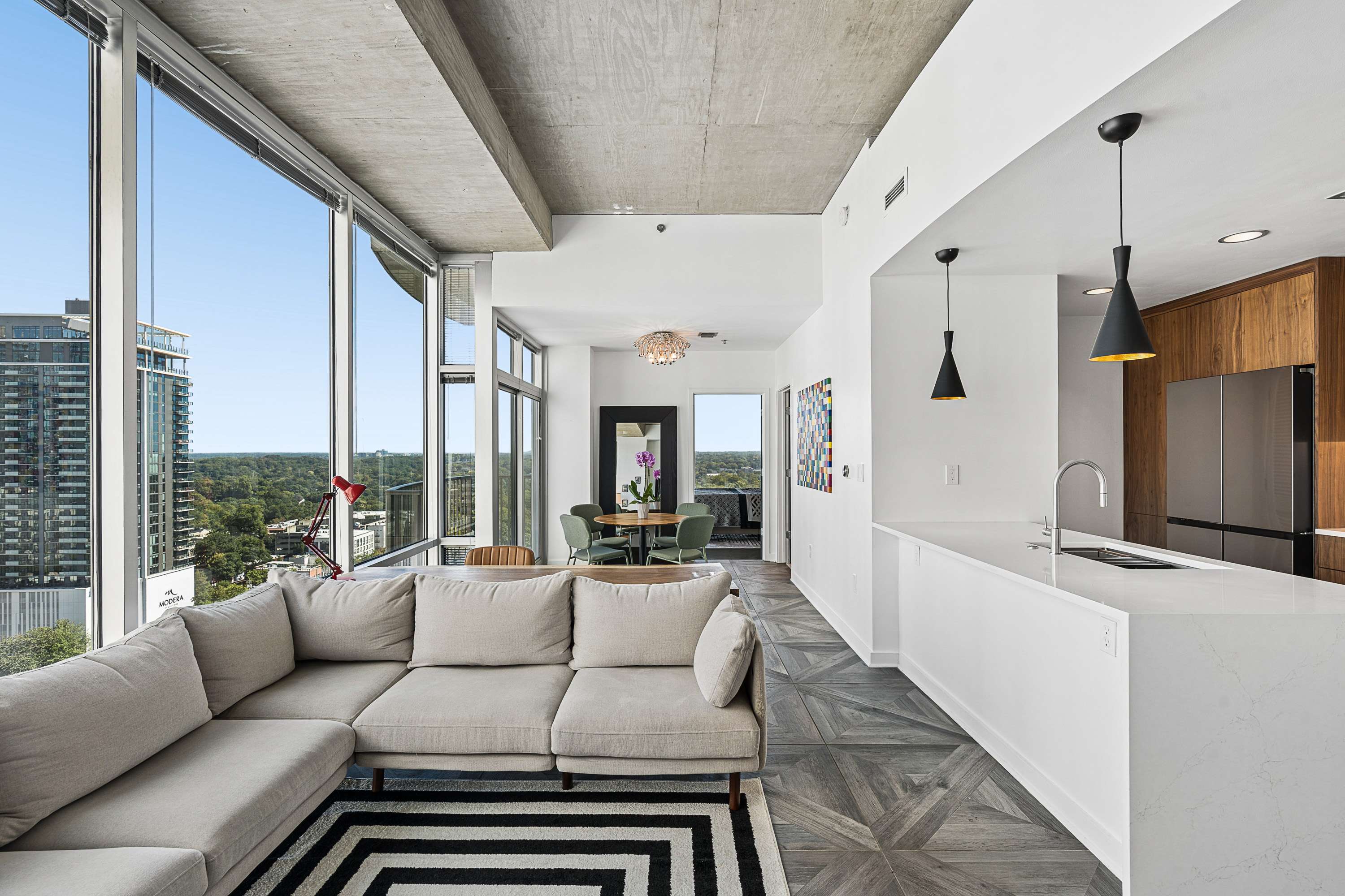  Beautifully Renovated Corner Residence at Metropolis North - 物件實景