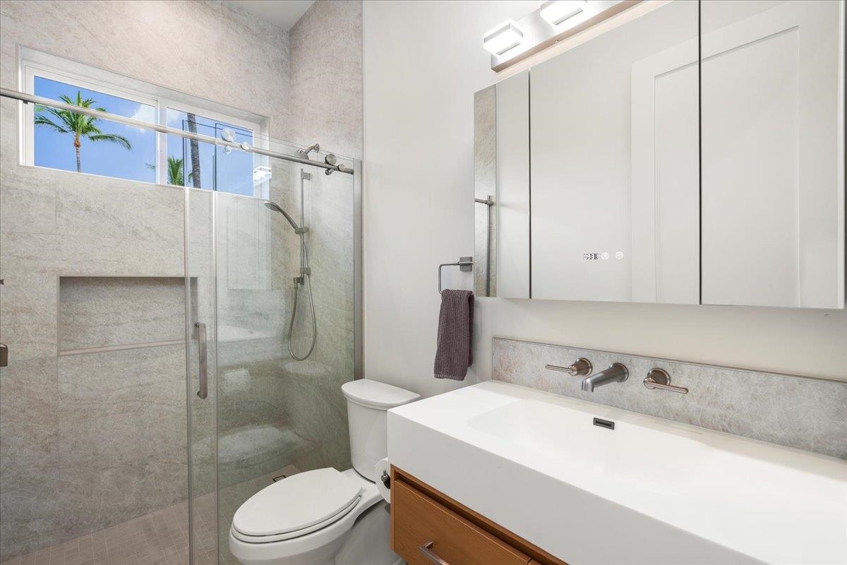 Kihei, Hawaii, 96753, United States, 2 Bedrooms Bedrooms, ,1 BathroomBathrooms,Residential,For Sale,1998812