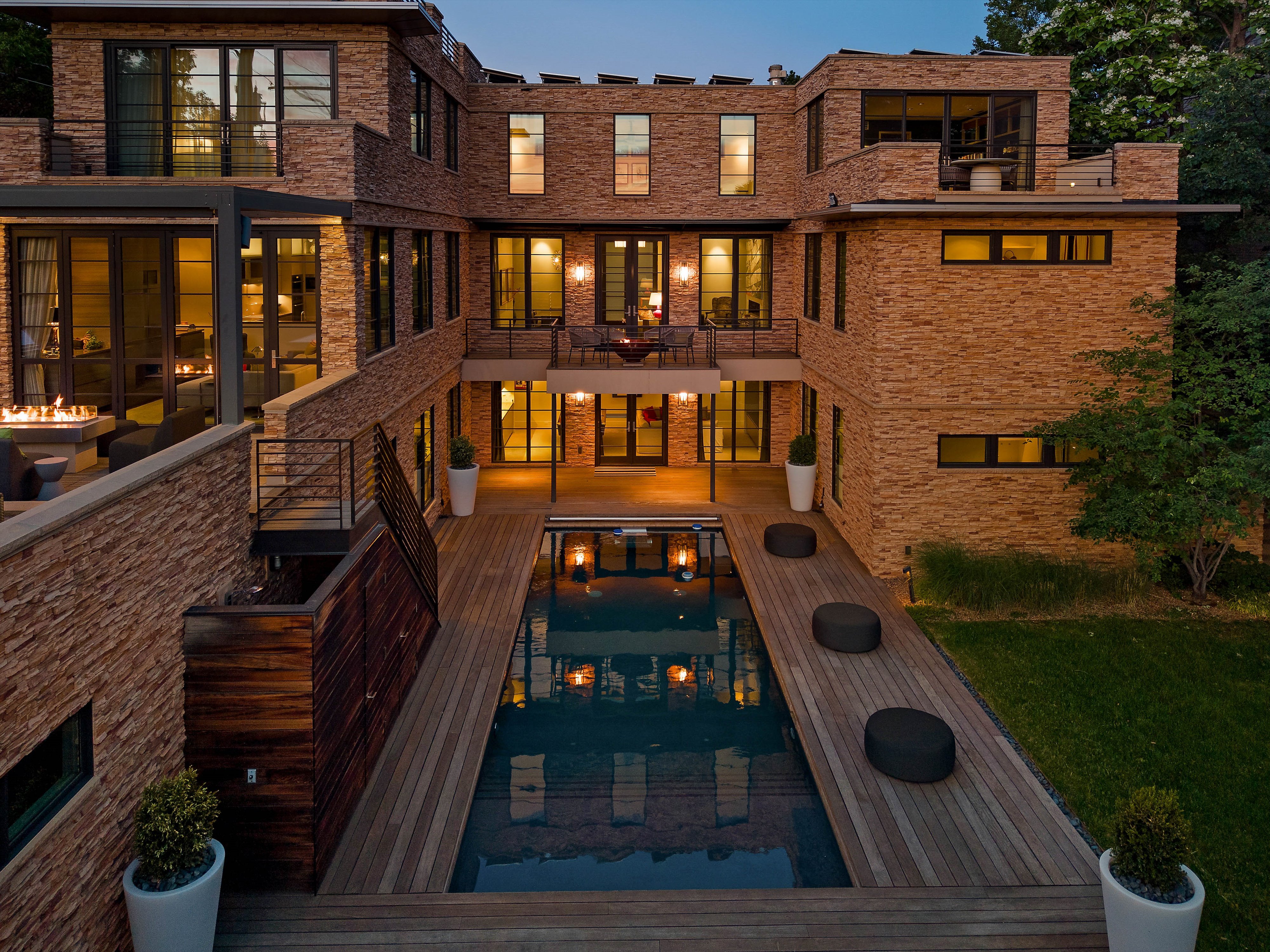  Exceptional modern residence - 物件實景