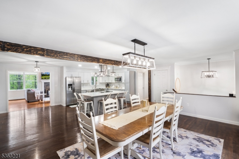 Hampton Twp., New Jersey, 07860, United States, 5 Bedrooms Bedrooms, ,3 BathroomsBathrooms,Residential,For Sale,1847031
