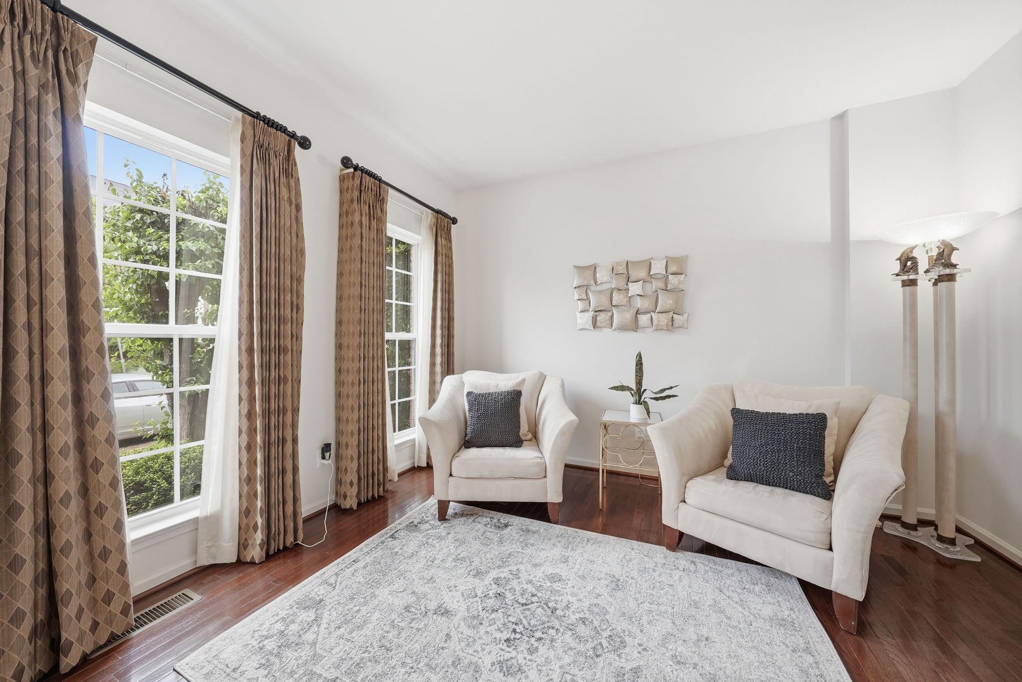 Woodbridge, Virginia, 22191, United States, 3 Bedrooms Bedrooms, ,3 BathroomsBathrooms,Residential,For Sale,2049196