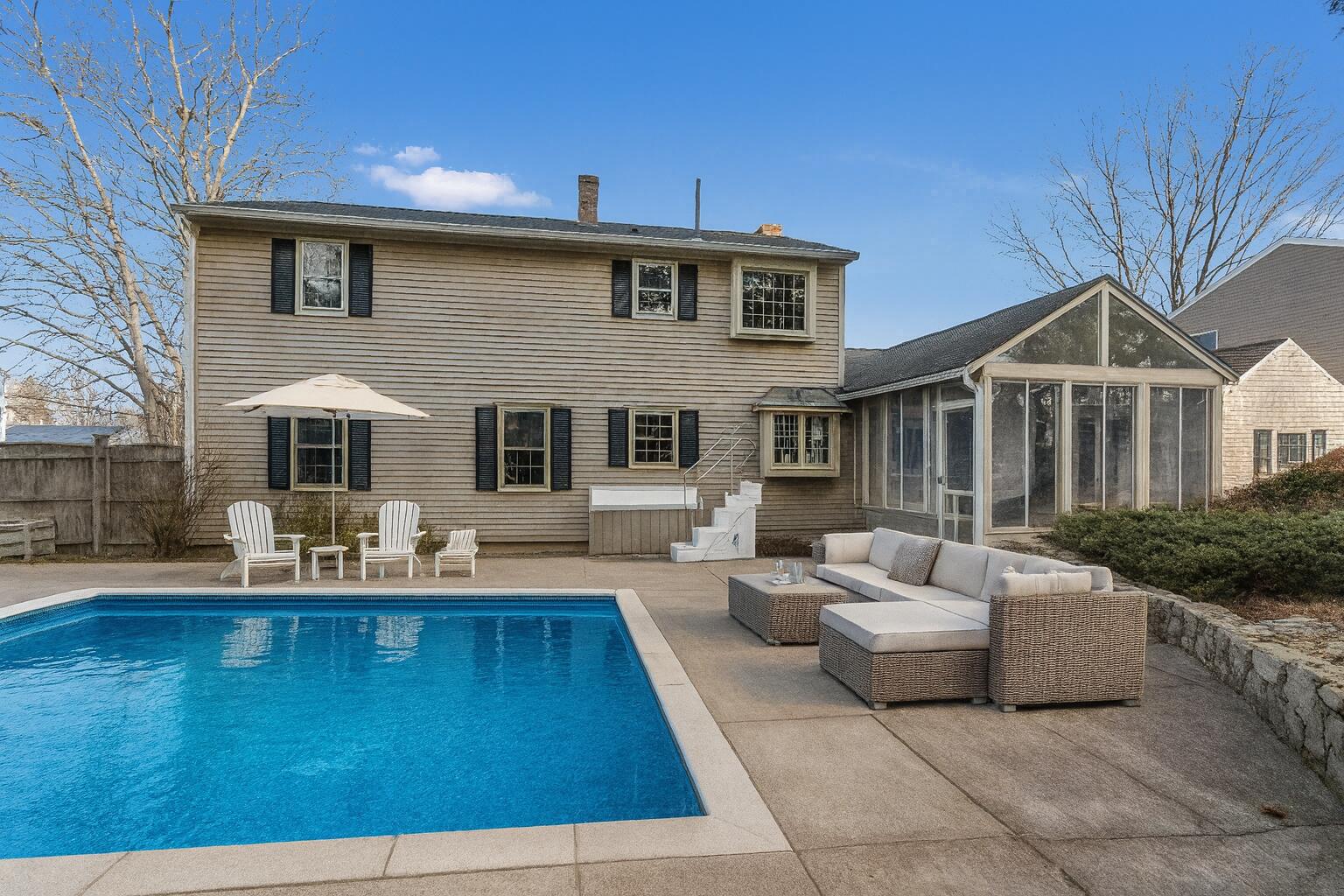 Biddeford, Maine, 04005, United States, 4 Bedrooms Bedrooms, ,2 BathroomsBathrooms,Residential,For Sale,1998354