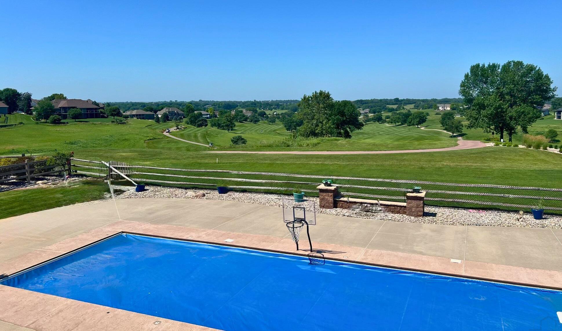 Sioux City, Iowa, 51106, United States, 5 Bedrooms Bedrooms, ,4 BathroomsBathrooms,Residential,For Sale,2002459