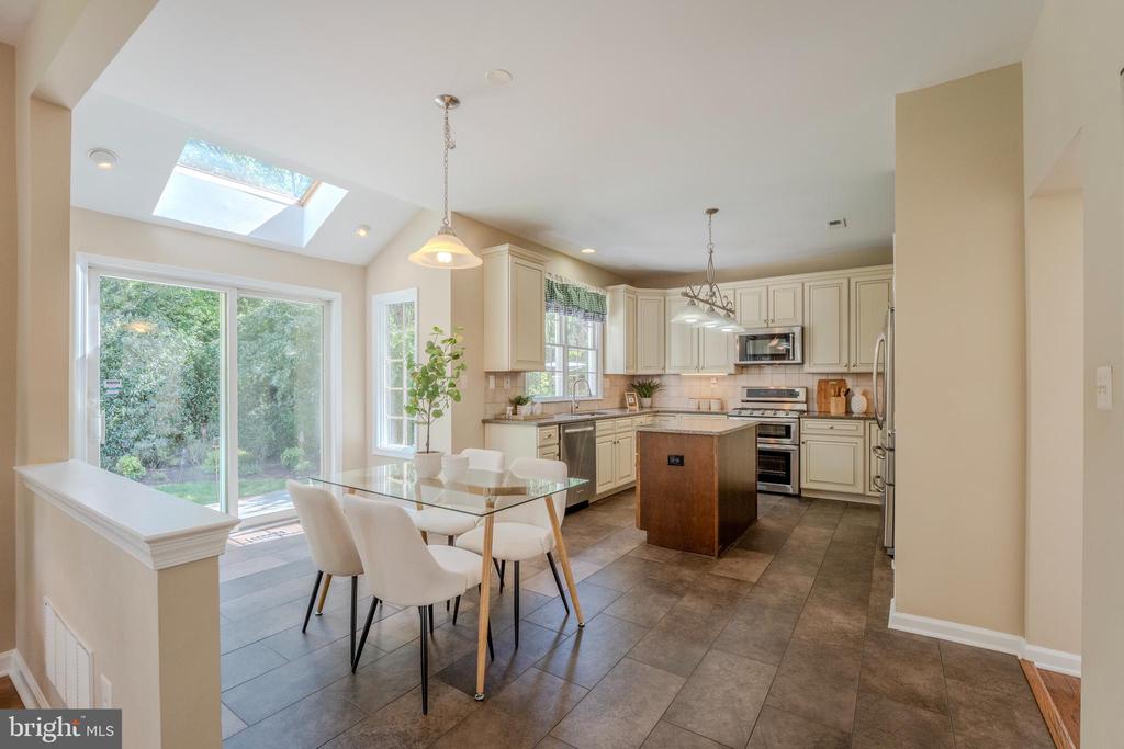 Reston, Virginia, 20194, United States, 4 Bedrooms Bedrooms, ,4 BathroomsBathrooms,Residential,For Sale,2047998