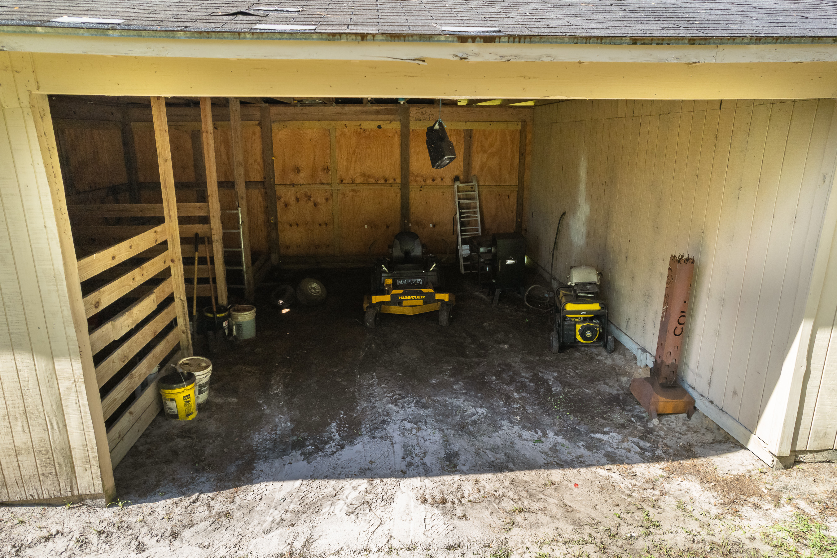 Hawthorne, Florida, 32640, United States, 5 Bedrooms Bedrooms, ,2 BathroomsBathrooms,Residential,For Sale,1903674