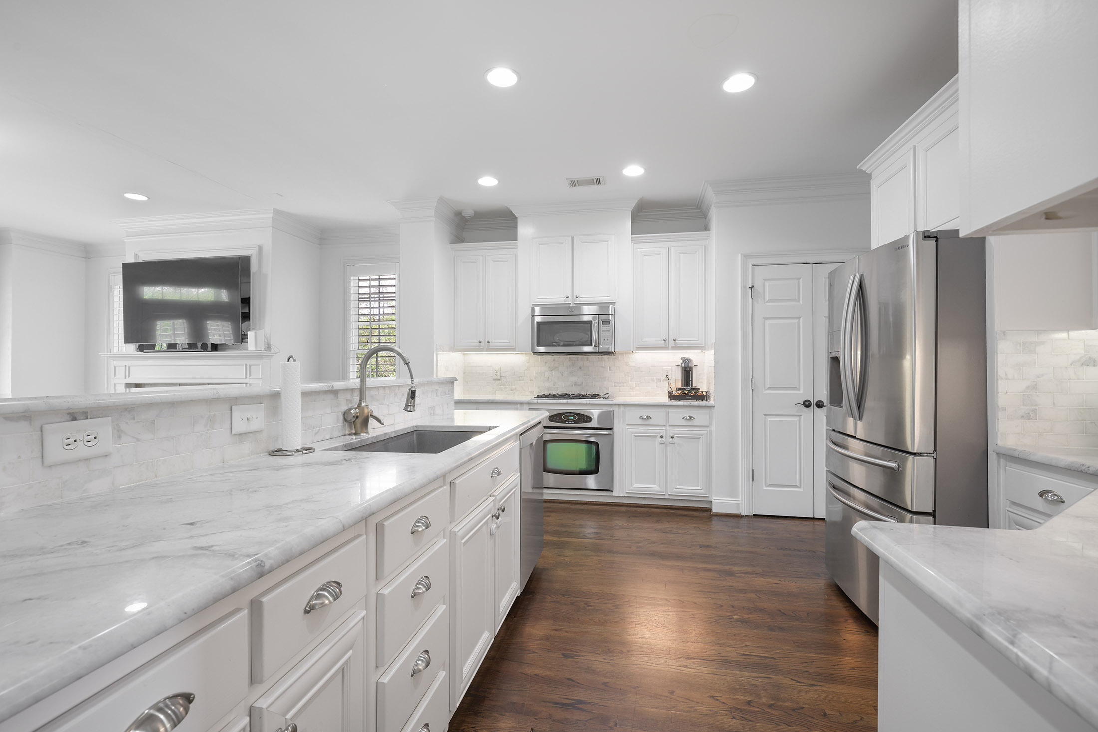  End Unit Townhome in One of Brookhaven