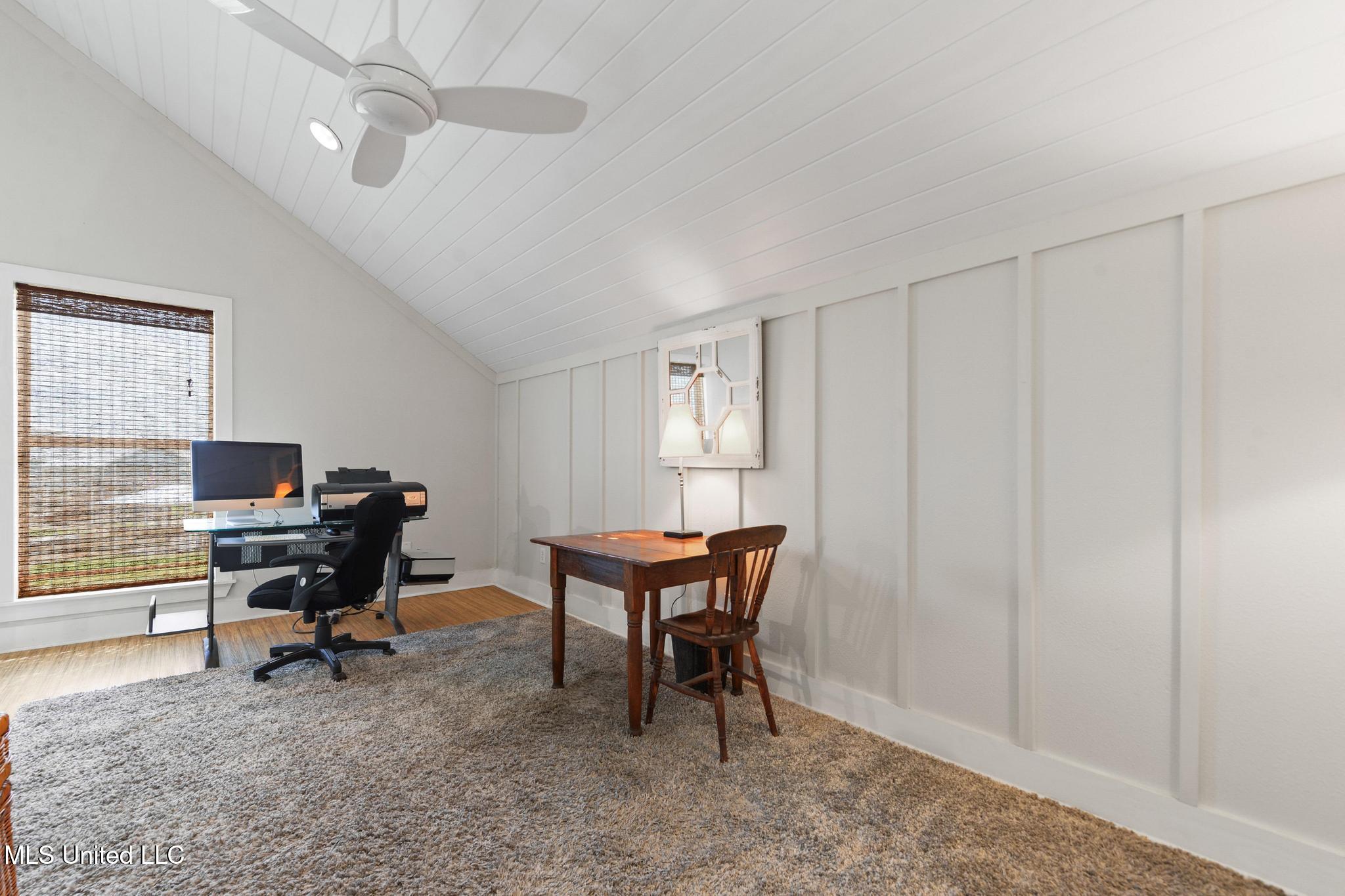 Bay Saint Louis, Mississippi, 39520, United States, 2 Bedrooms Bedrooms, ,2 BathroomsBathrooms,Residential,For Sale,1913082
