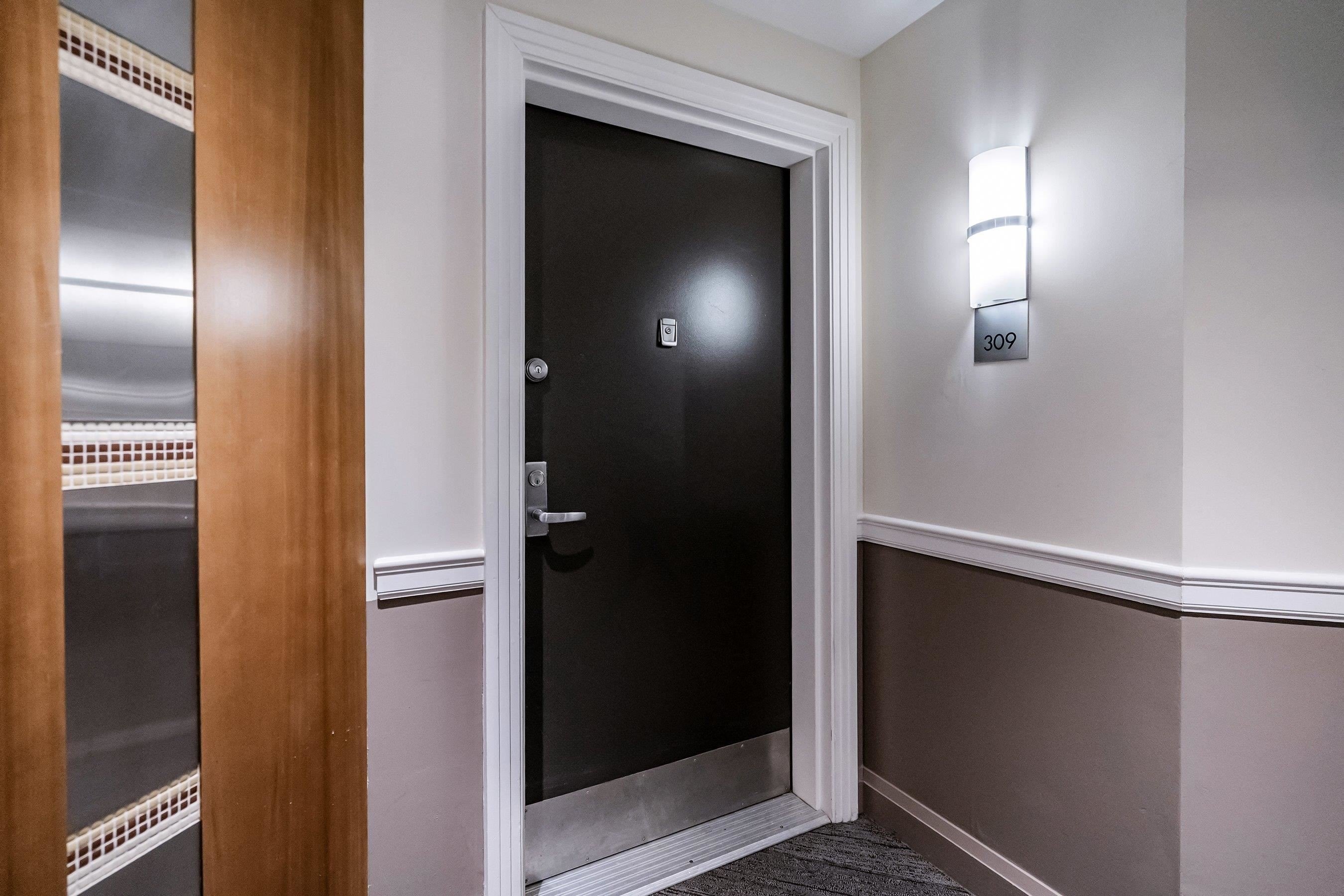 JC, Greenville, New Jersey, 07305, United States, 2 Bedrooms Bedrooms, ,2 BathroomsBathrooms,Residential,For Sale,1981936