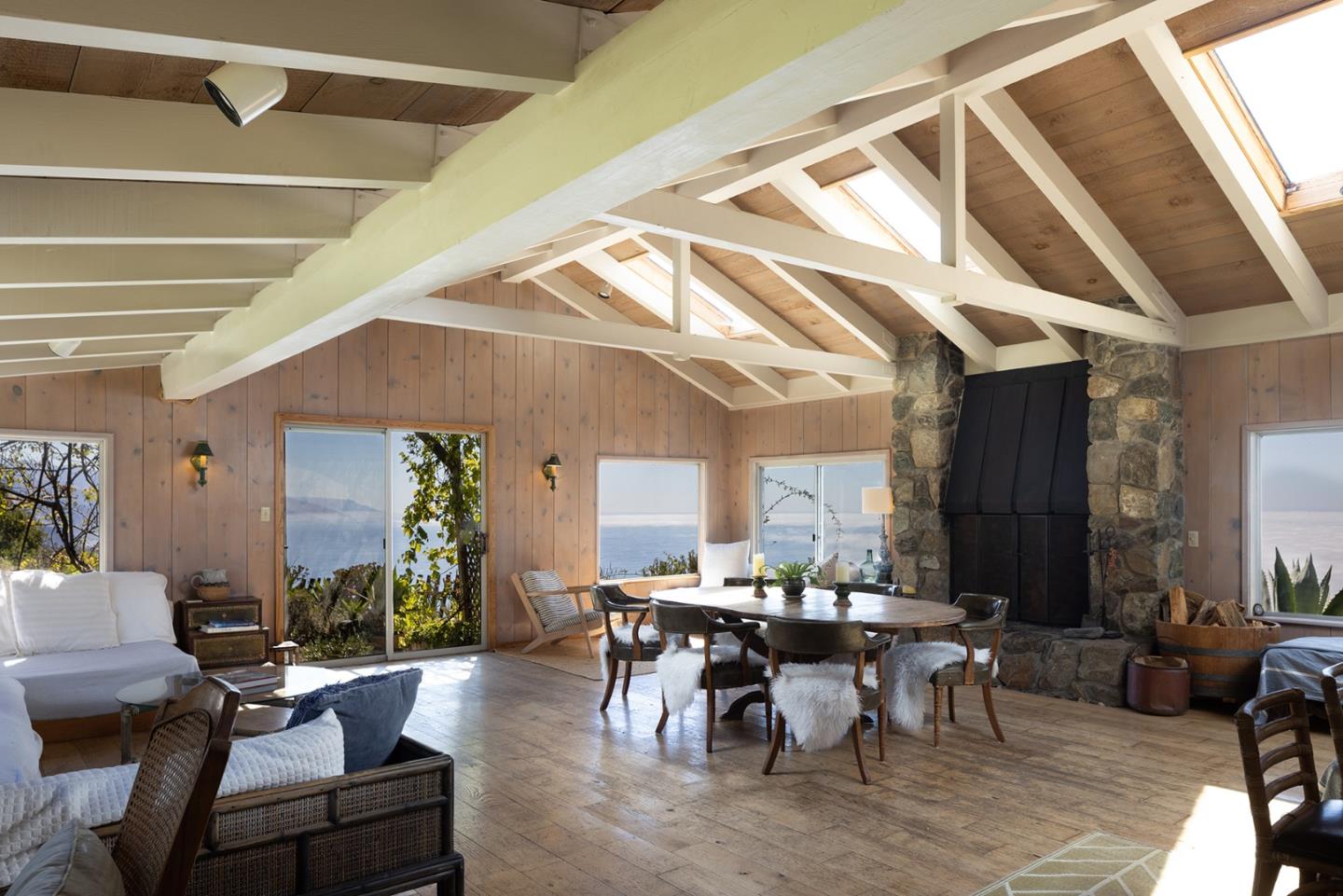 47320 Highway 1, Big Sur, California, 93920, United States, 11 Bedrooms Bedrooms, ,9 BathroomsBathrooms,Residential,For Sale,47320 Highway 1,1659242