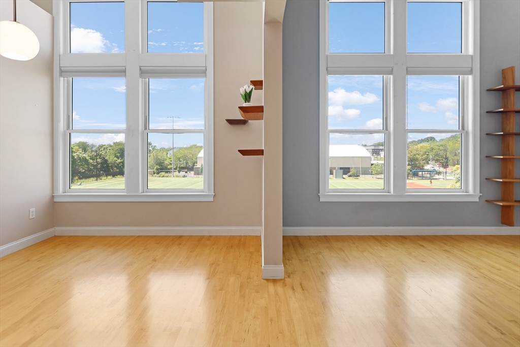 Somerville, Massachusetts, 02143, United States, 1 Bedroom Bedrooms, ,2 BathroomsBathrooms,Residential,For Sale,1899714