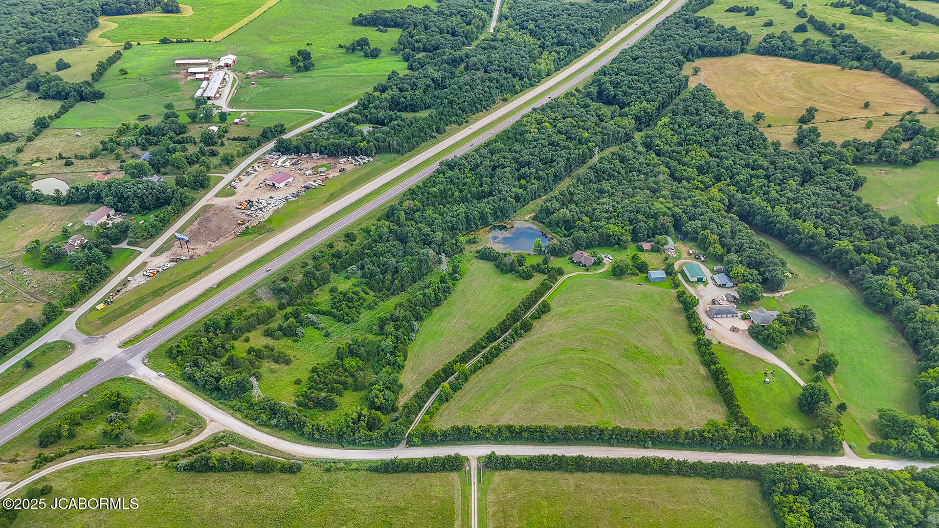 New Bloomfield, Missouri, 65063, United States, 3 Bedrooms Bedrooms, ,2 BathroomsBathrooms,Residential,For Sale,1978608