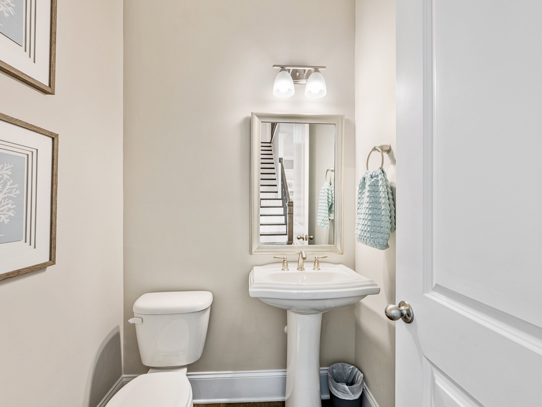 Mount Holly, North Carolina, 28120, United States, 4 Bedrooms Bedrooms, ,4 BathroomsBathrooms,Residential,For Sale,1927922
