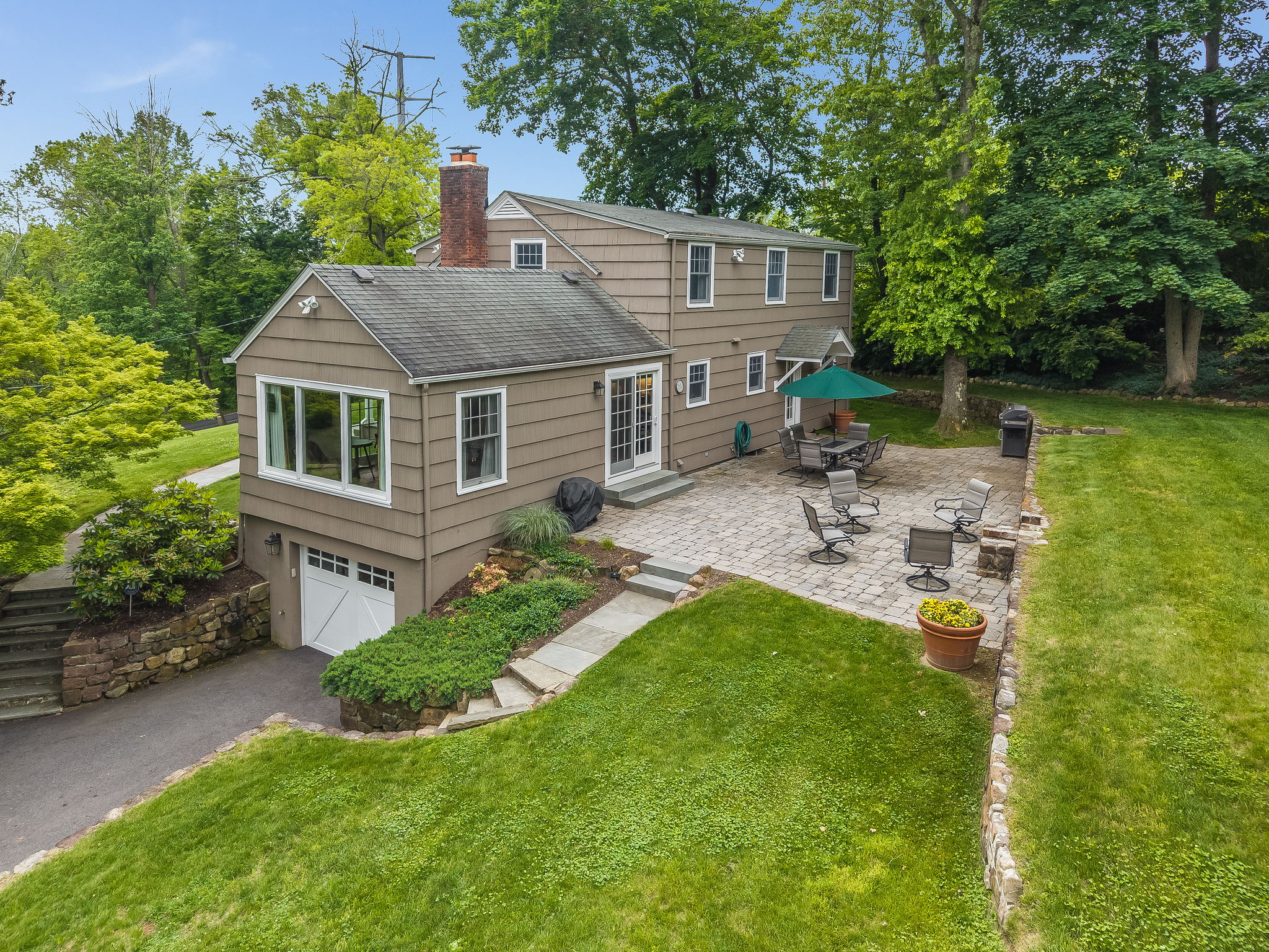 Chatham, New Jersey, 07928, United States, 5 Bedrooms Bedrooms, ,2 BathroomsBathrooms,Residential,For Sale,2033106