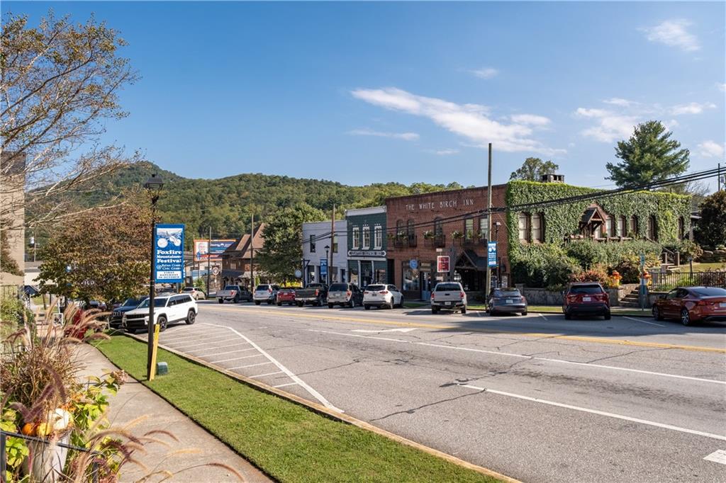 Clayton, Georgia, 30525, United States, 3 Bedrooms Bedrooms, ,3 BathroomsBathrooms,Residential,For Sale,1962325