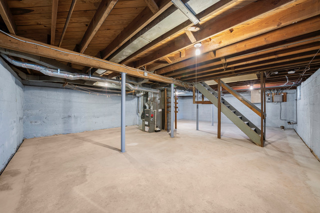 Fair Lawn, New Jersey, 07410, United States, 4 Bedrooms Bedrooms, ,2 BathroomsBathrooms,Residential,For Sale,1992454