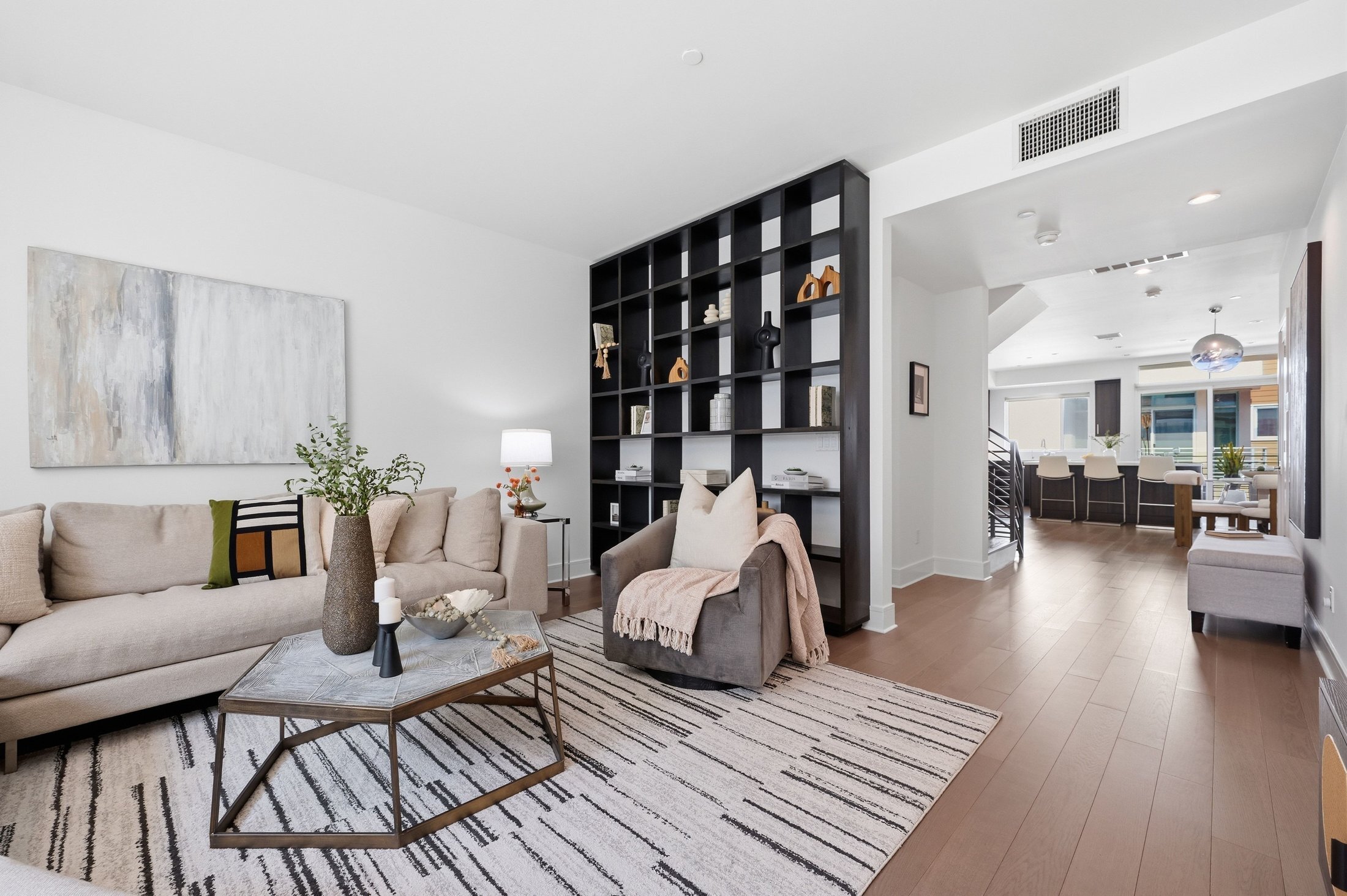  1400 North Fuller Avenue - 物件實景