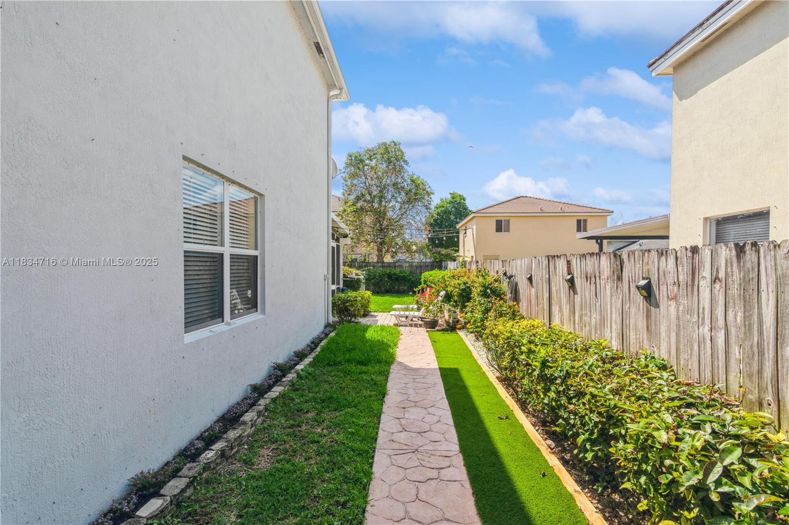 Homestead, Florida, 33033, United States, 5 Bedrooms Bedrooms, ,3 BathroomsBathrooms,Residential,For Sale,1882287