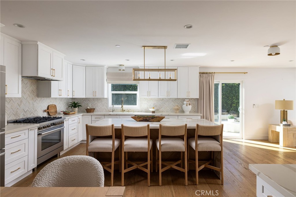 Seal Beach, California, 90740, United States, 5 Bedrooms Bedrooms, ,3 BathroomsBathrooms,Residential,For Sale,1988000