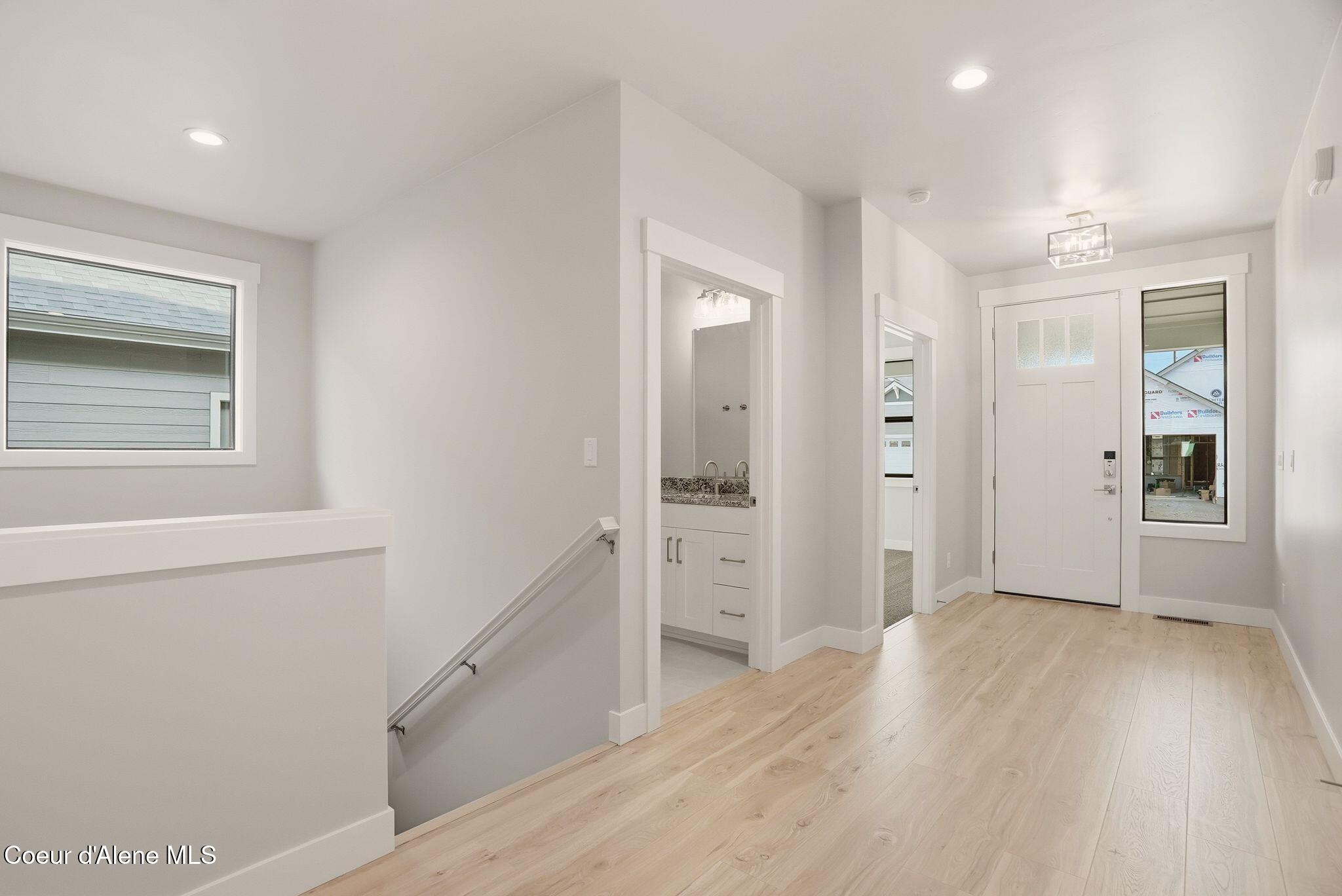 Coeur d'Alene, Idaho, 83815, United States, 4 Bedrooms Bedrooms, ,3 BathroomsBathrooms,Residential,For Sale,2039969